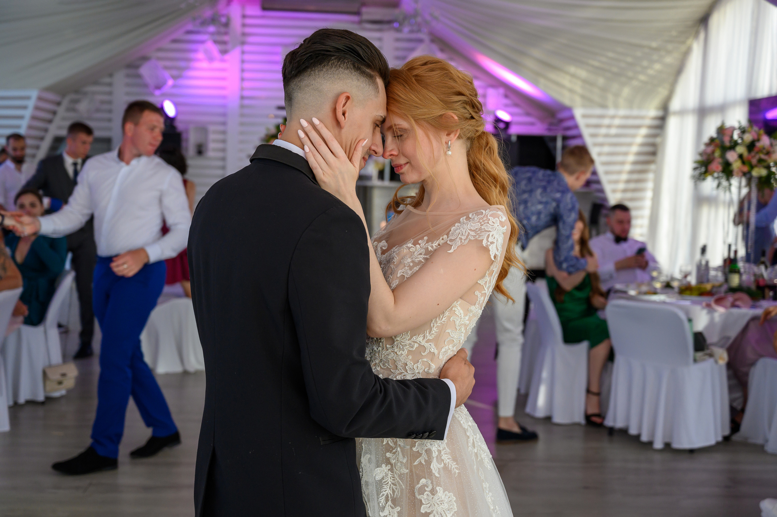 Свадьба на закате, съемка на закате. Семейный и контент фотограф в Москве Alira