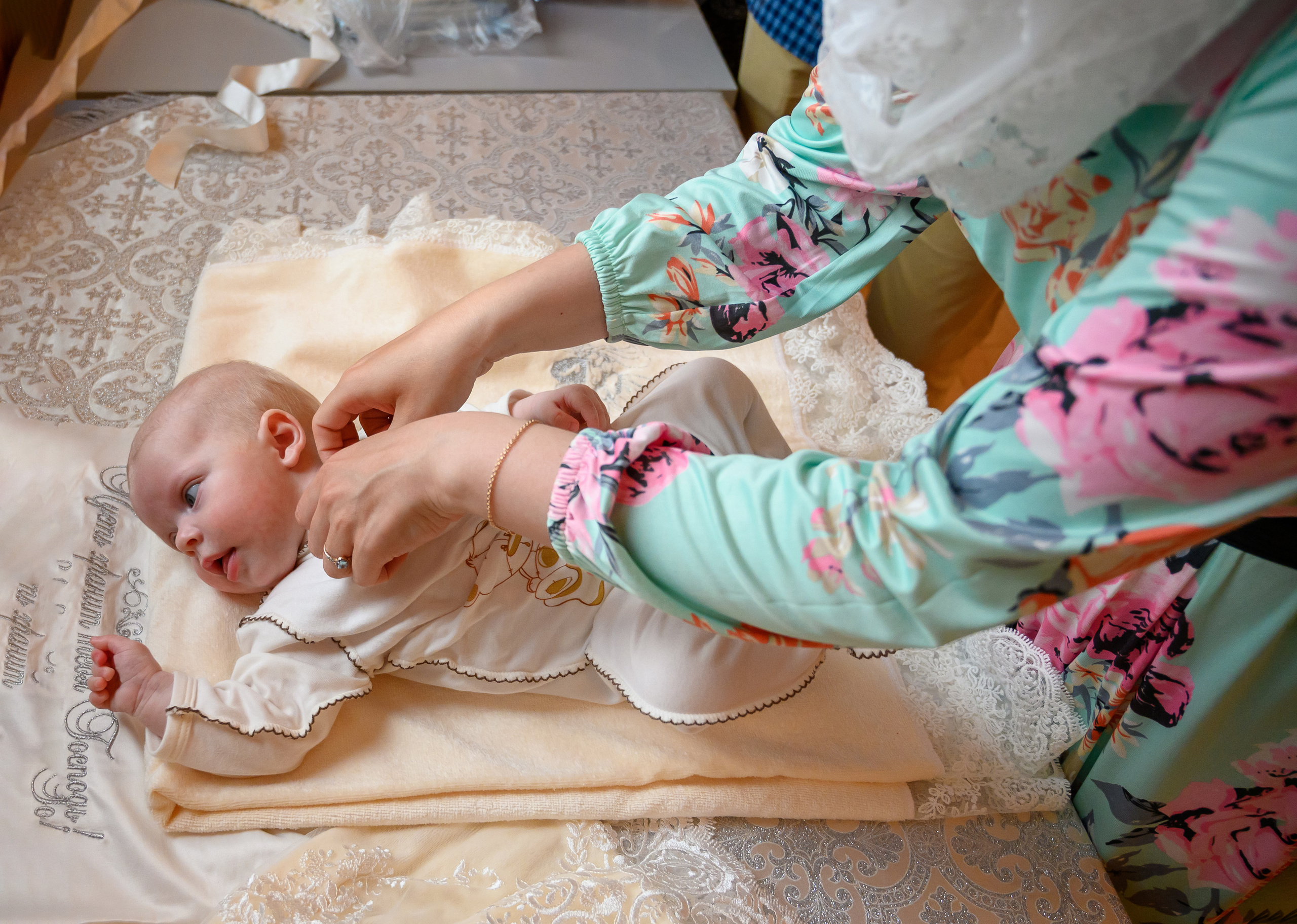 Крещение Варвары. Семейный и контент фотограф в Москве Alira