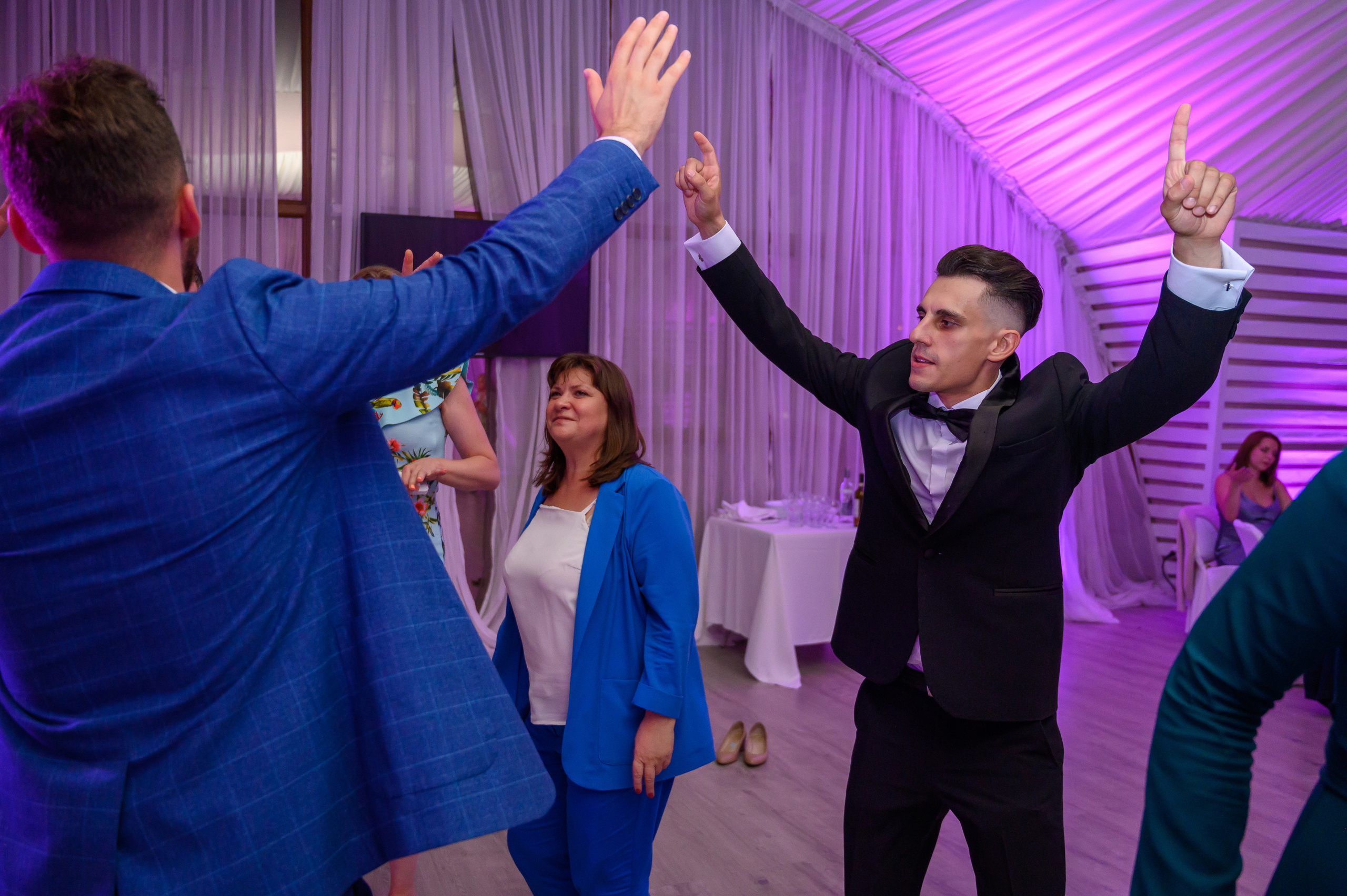 Свадьба на закате, съемка на закате. Семейный и контент фотограф в Москве Alira