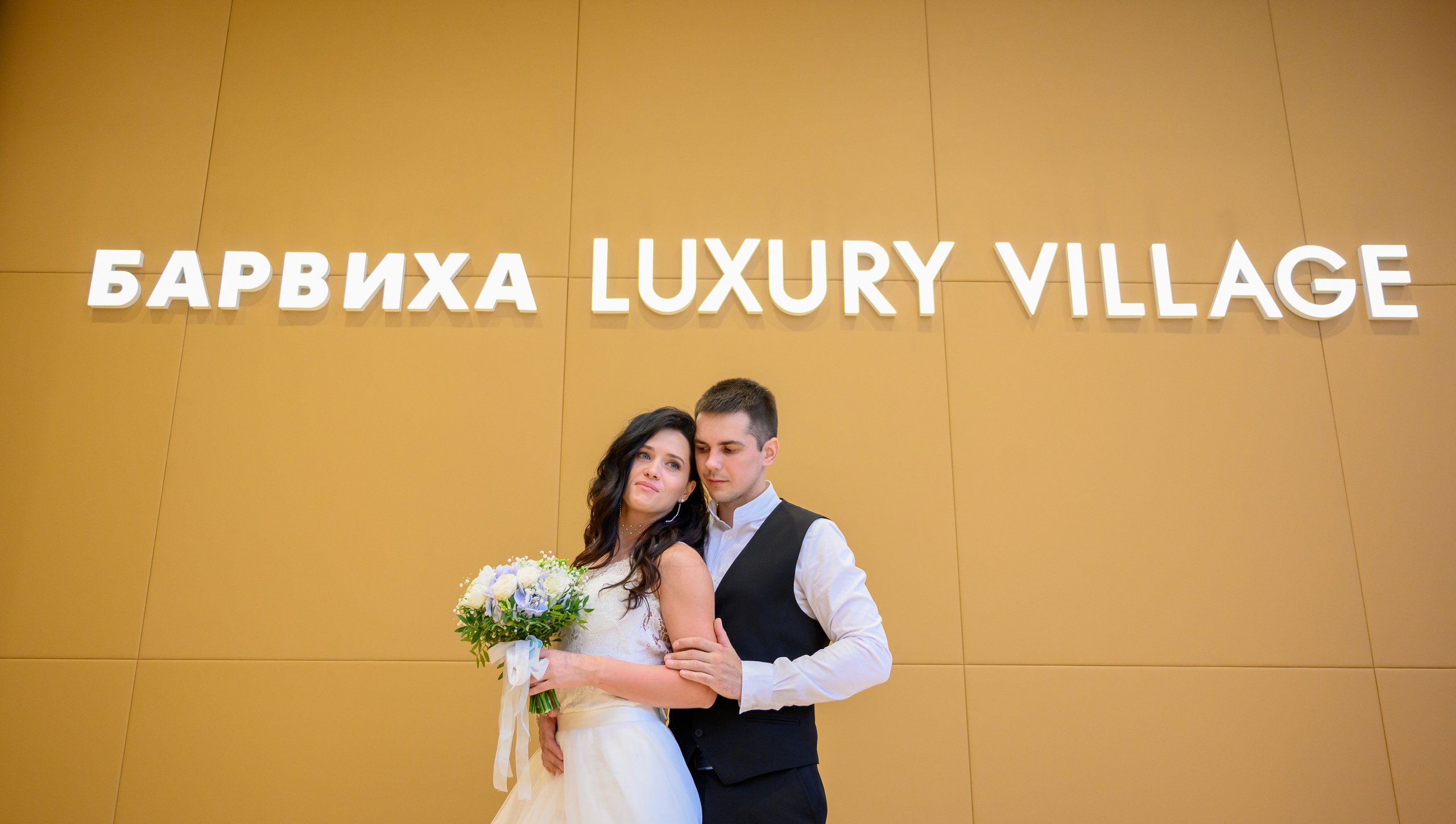 Свадьба, кабриолет В Барвихе. Семейный и контент фотограф в Москве Alira