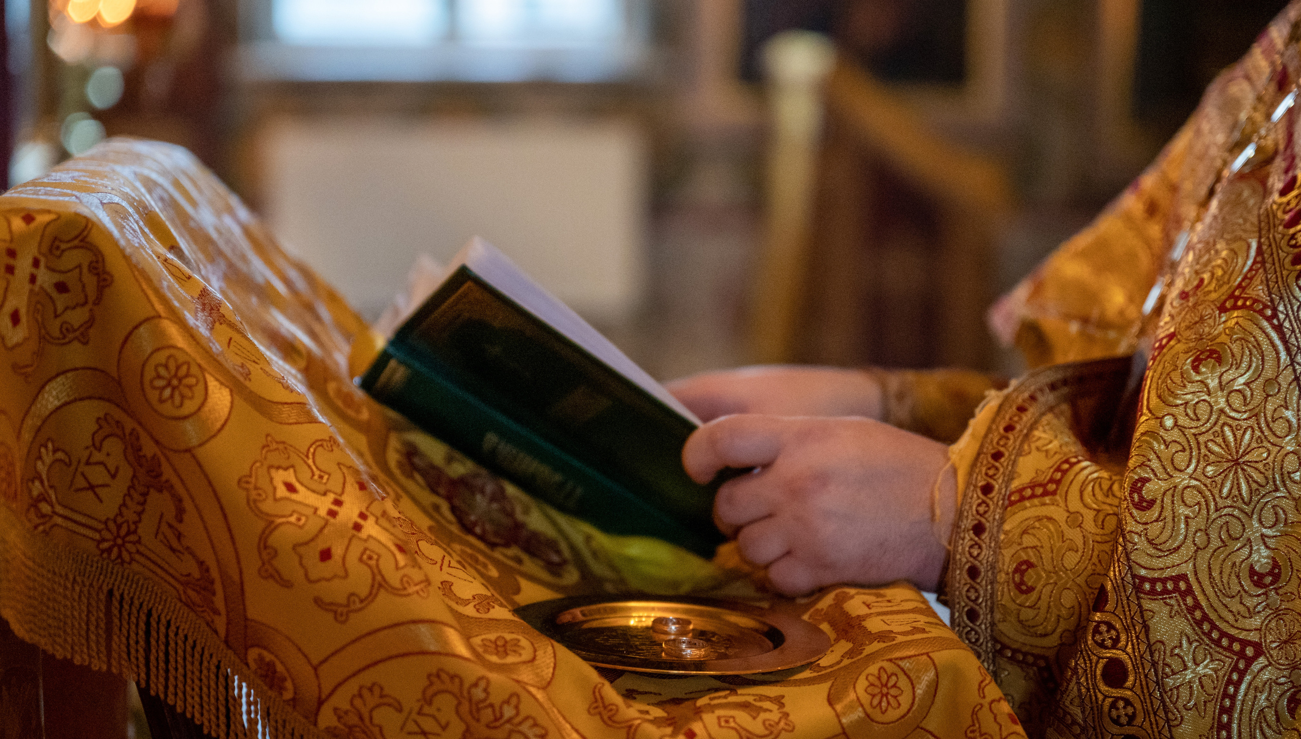 Венчание Александра и Ирины. Семейный и контент фотограф в Москве Alira