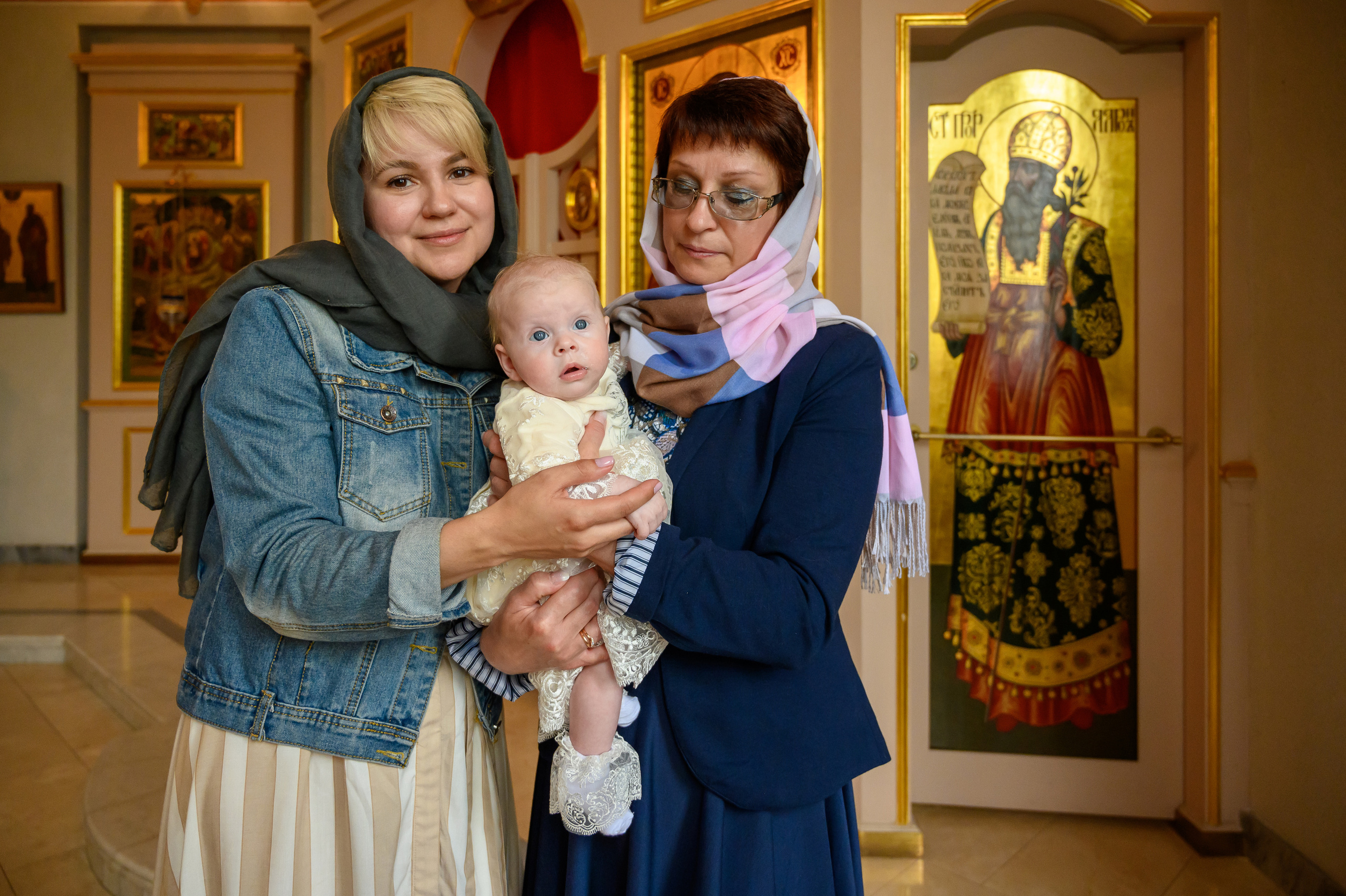 Крещение Варвары. Семейный и контент фотограф в Москве Alira