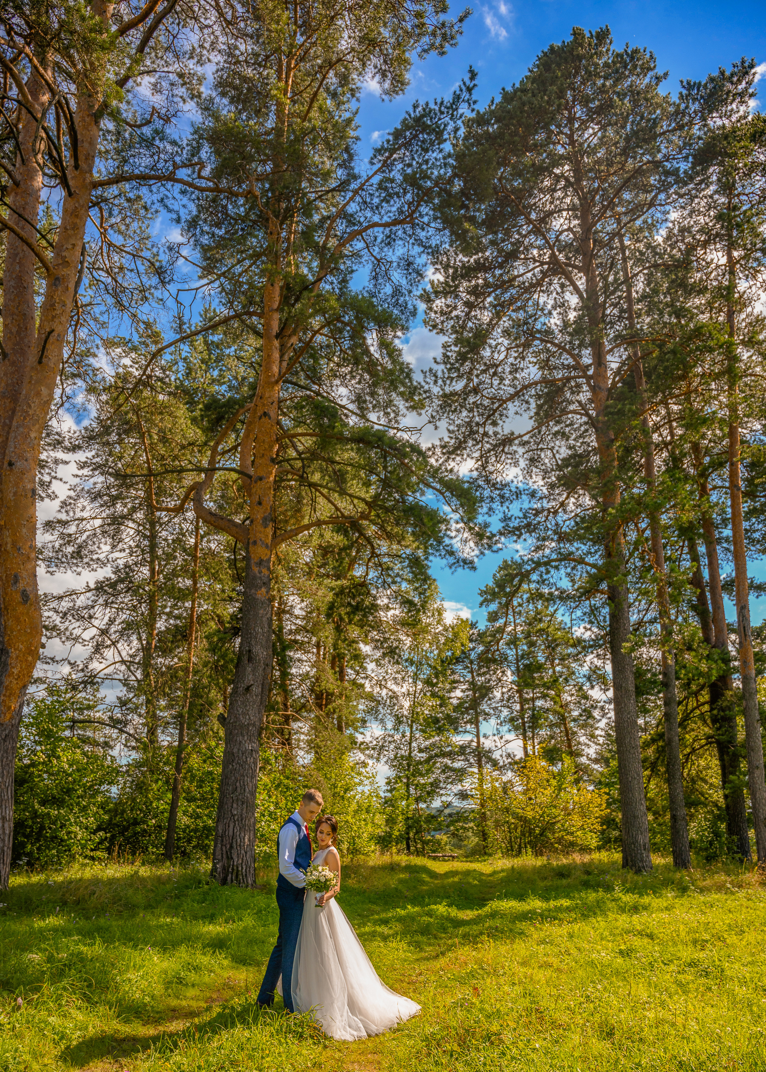 Прогулка в поле, свадьба в поле, прогулка лошади. Семейный и контент фотограф в Москве Alira