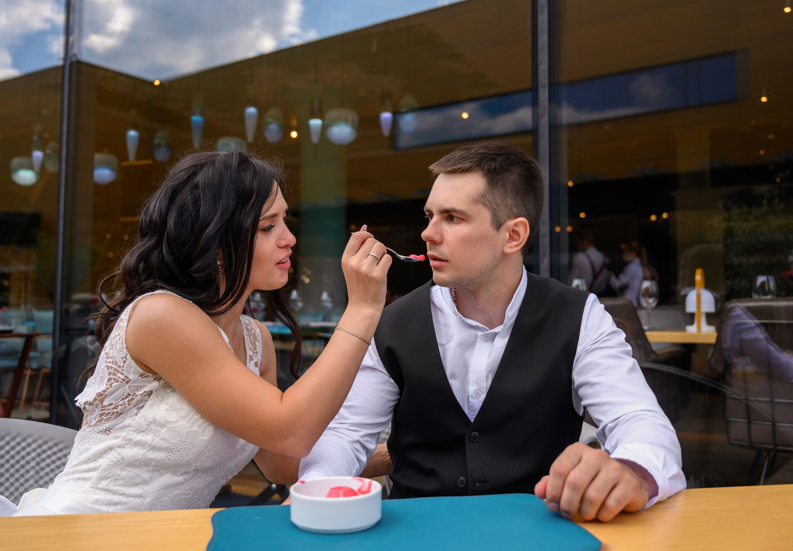 Свадьба, кабриолет В Барвихе. Семейный и контент фотограф в Москве Alira