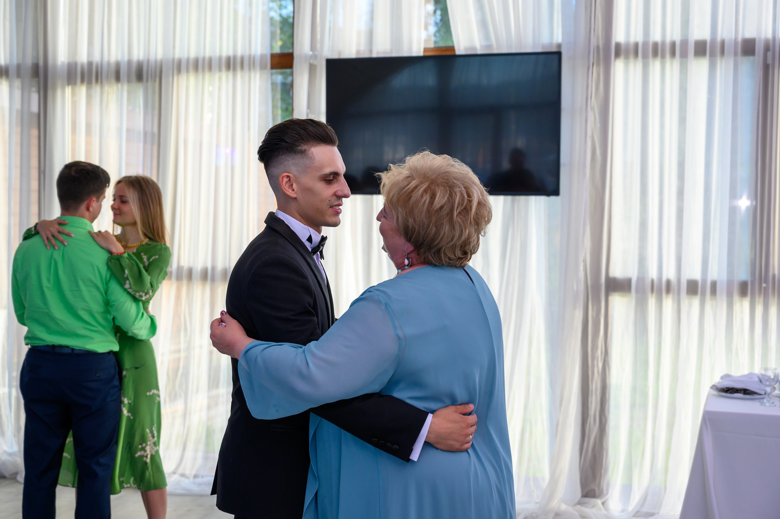 Свадьба на закате, съемка на закате. Семейный и контент фотограф в Москве Alira