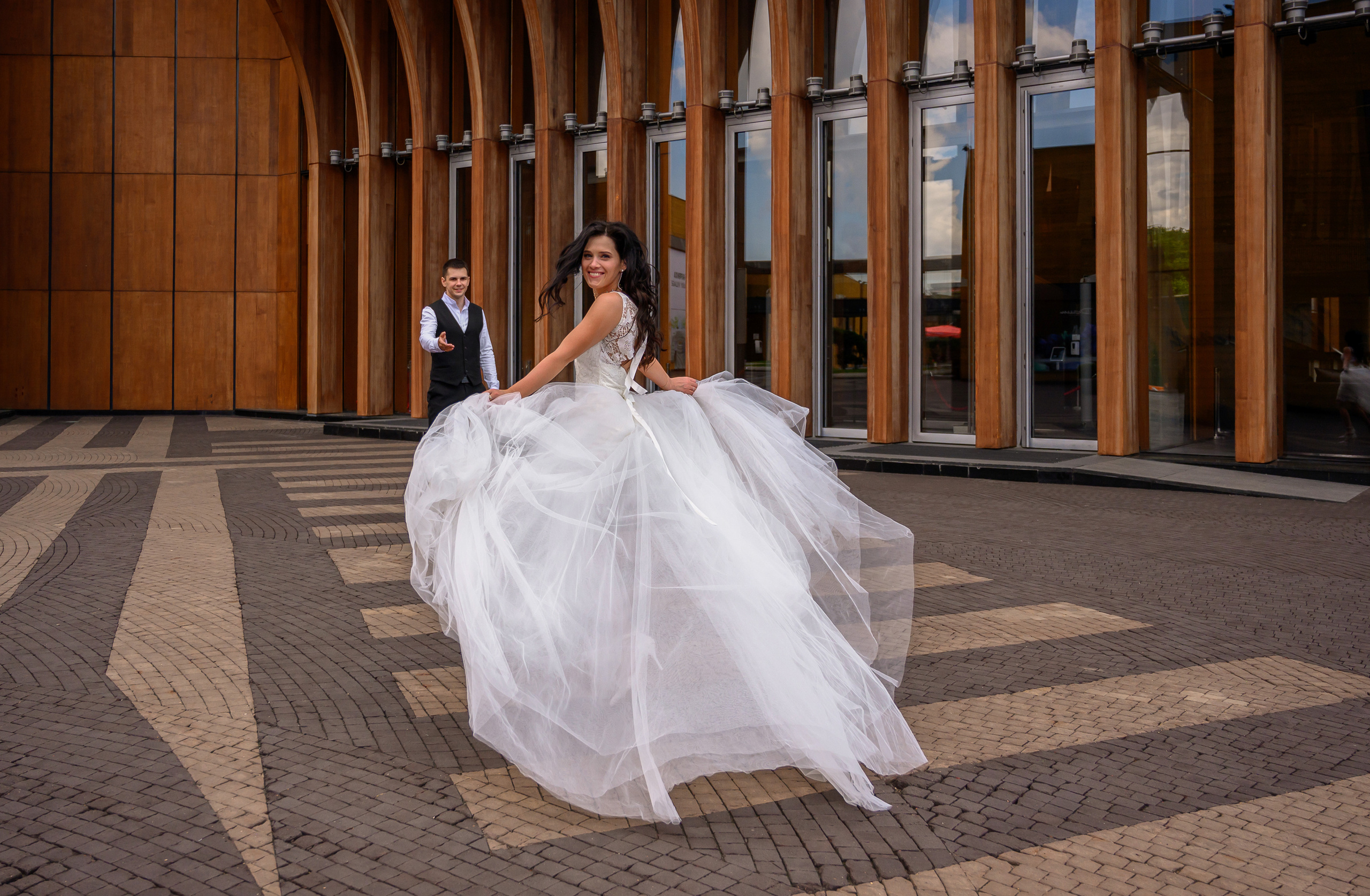 Свадьба, кабриолет В Барвихе. Семейный и контент фотограф в Москве Alira