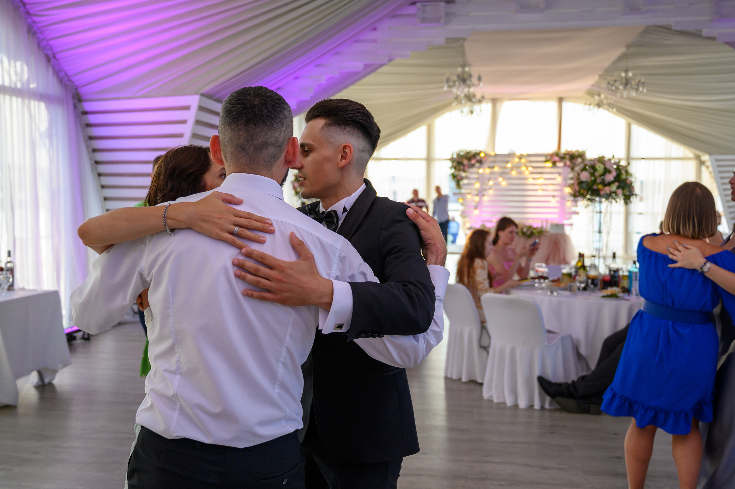 Свадьба на закате, съемка на закате. Семейный и контент фотограф в Москве Alira