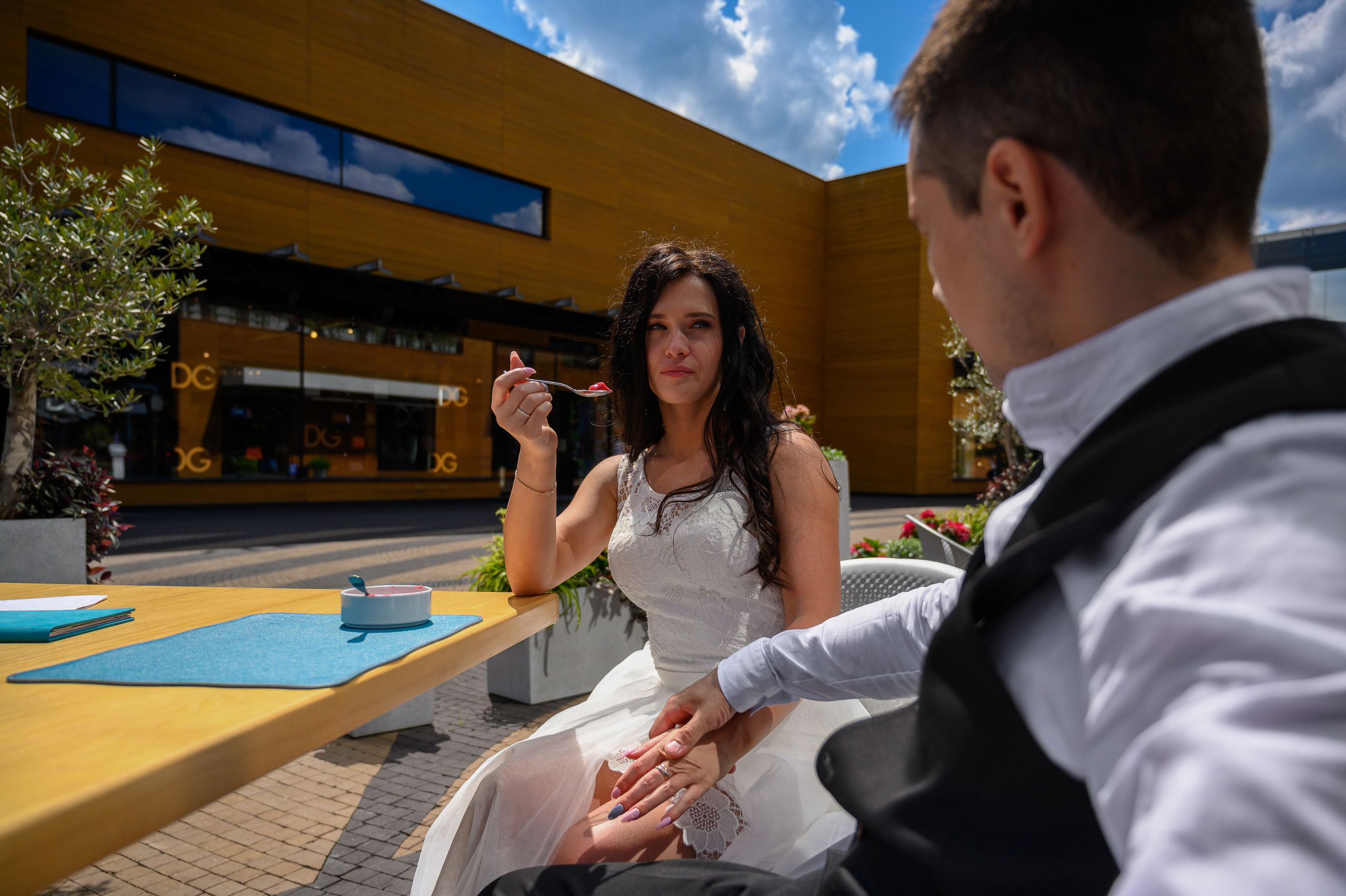 Свадьба, кабриолет В Барвихе. Семейный и контент фотограф в Москве Alira