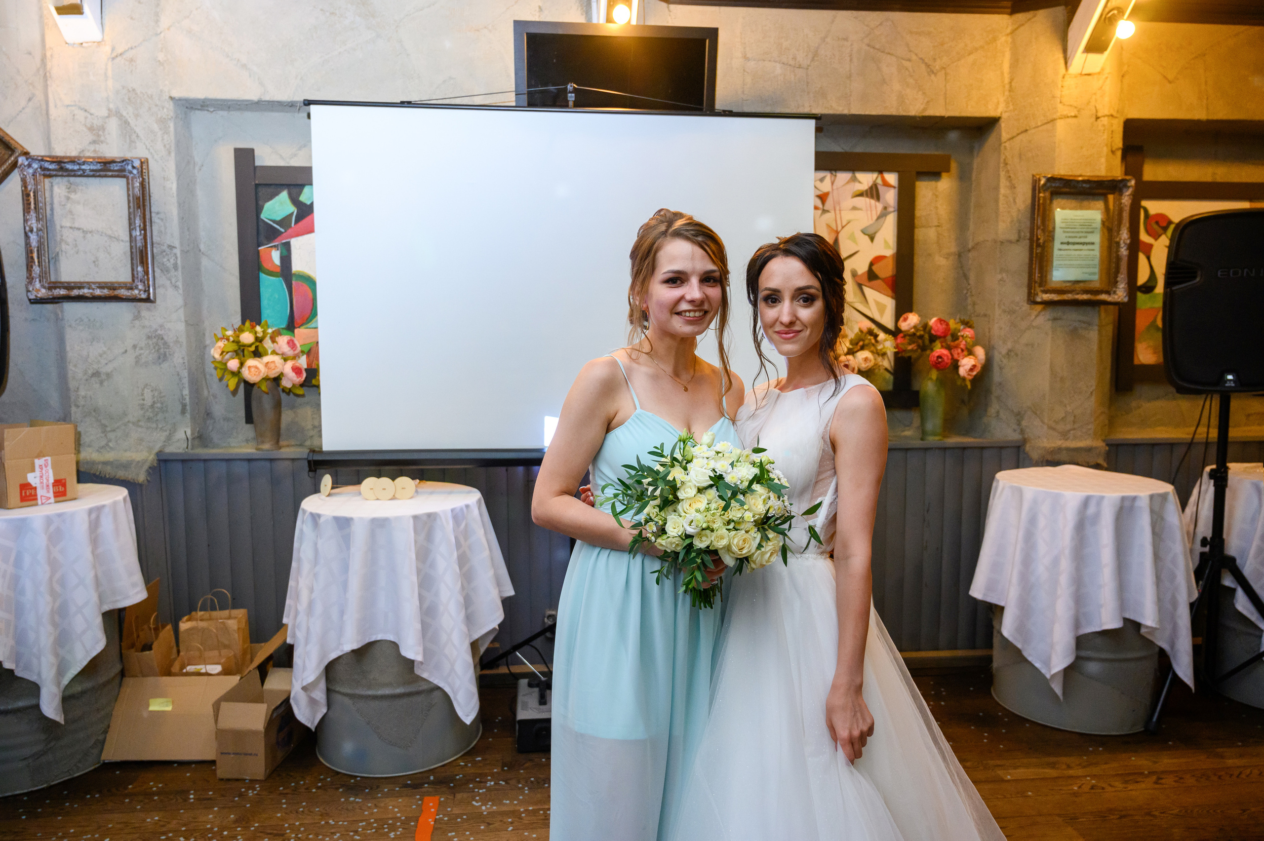 Прогулка в поле, свадьба в поле, прогулка лошади. Семейный и контент фотограф в Москве Alira