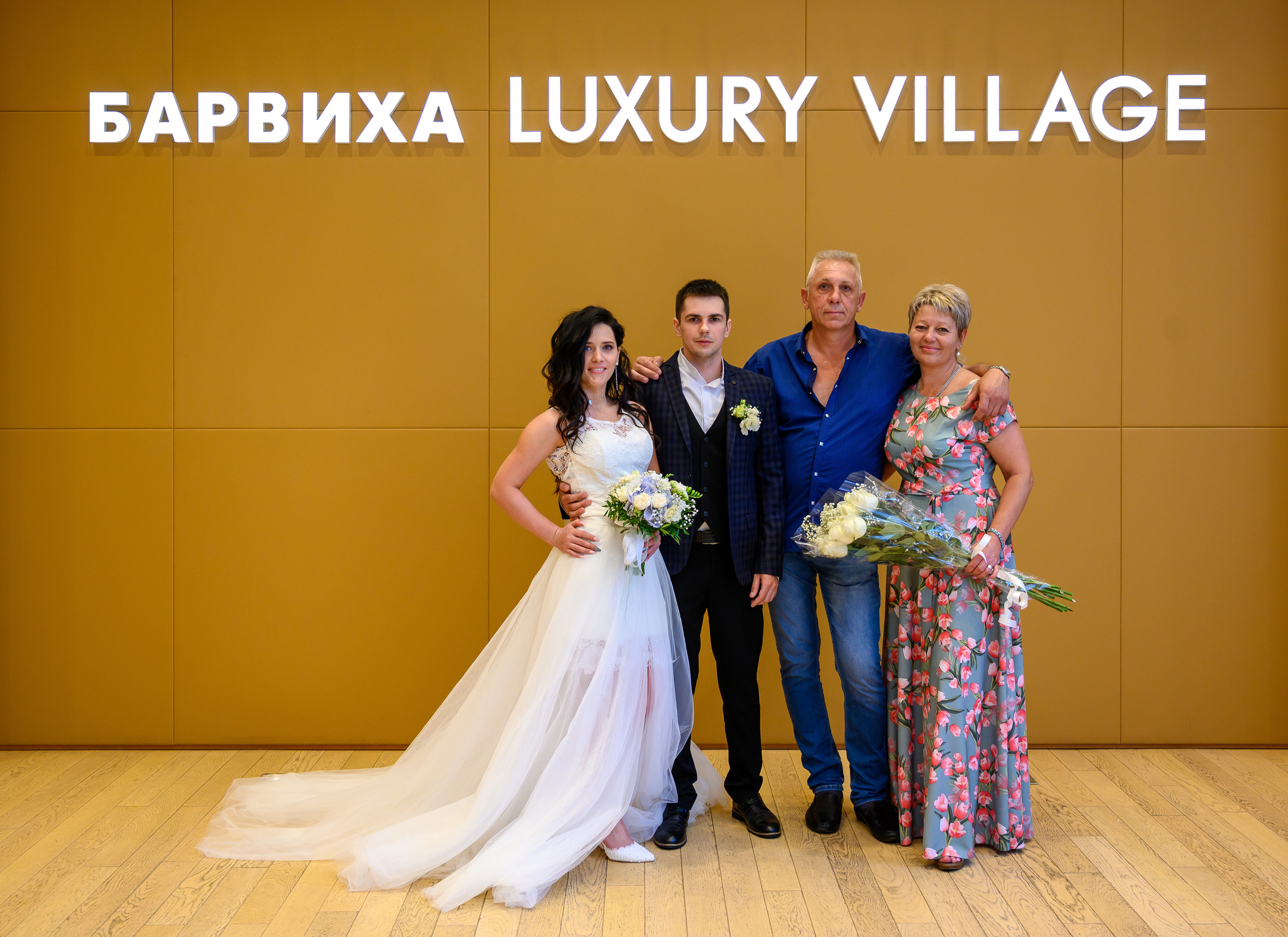 Свадьба, кабриолет В Барвихе. Семейный и контент фотограф в Москве Alira