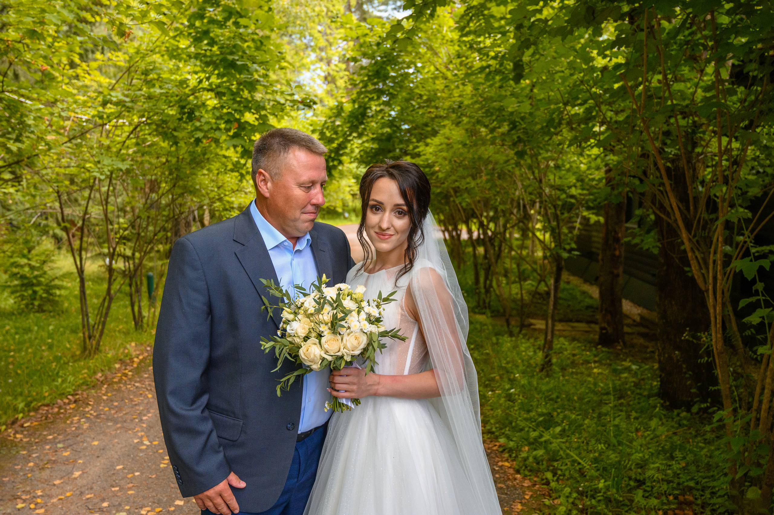 Прогулка в поле, свадьба в поле, прогулка лошади. Семейный и контент фотограф в Москве Alira