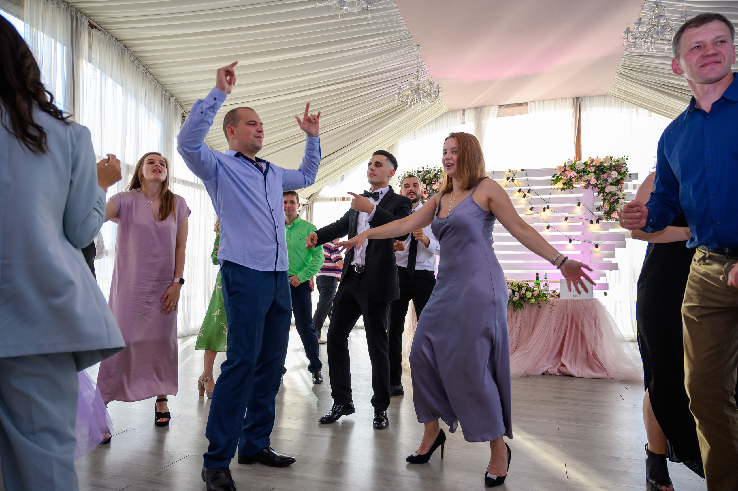 Свадьба на закате, съемка на закате. Семейный и контент фотограф в Москве Alira