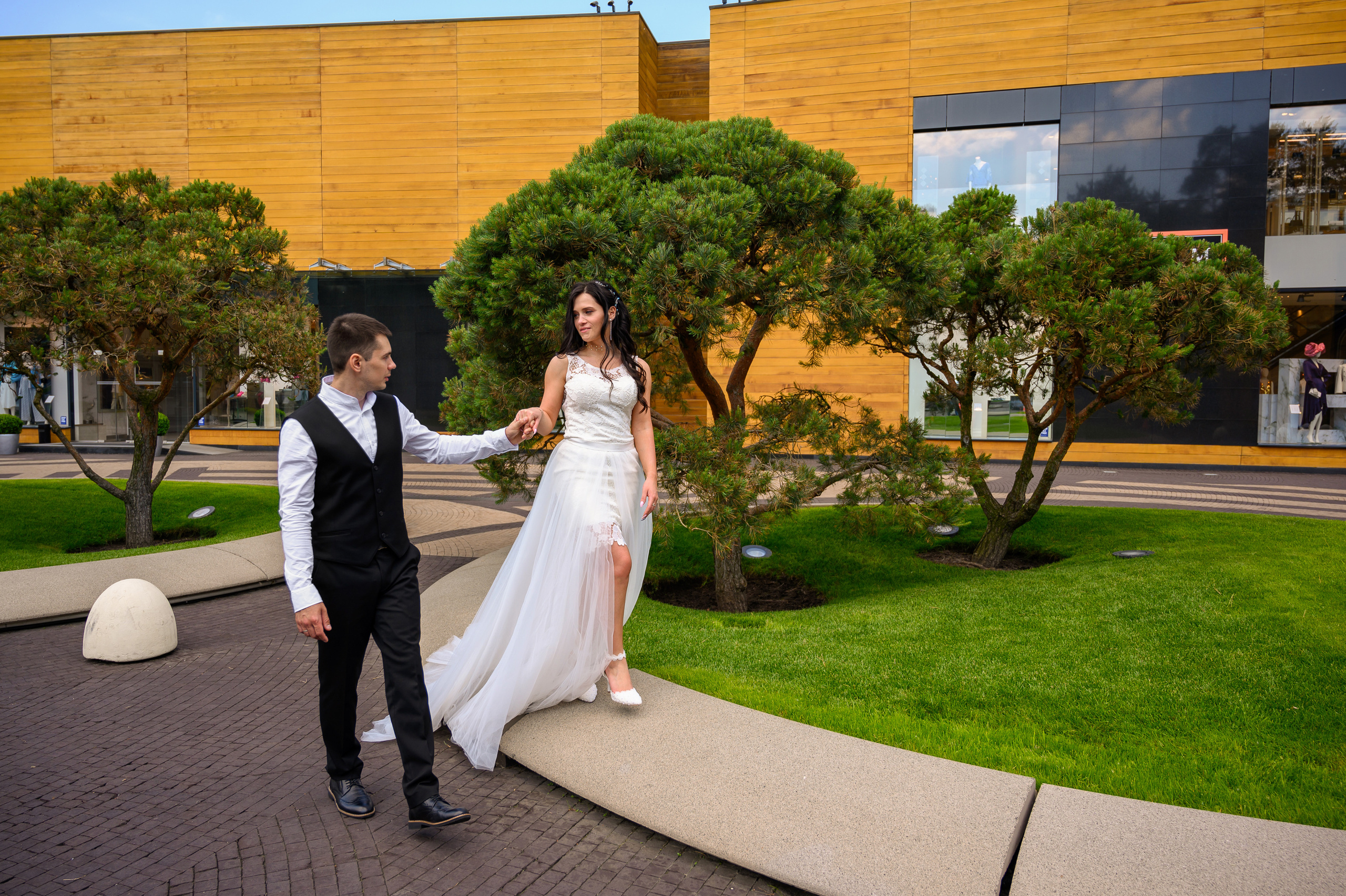 Свадьба, кабриолет В Барвихе. Семейный и контент фотограф в Москве Alira