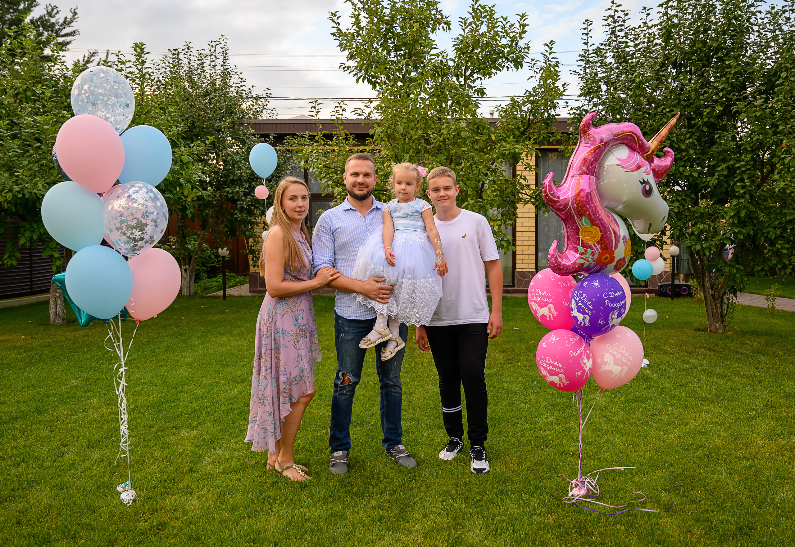 ДР Насти 4 года. Семейный и контент фотограф в Москве Alira