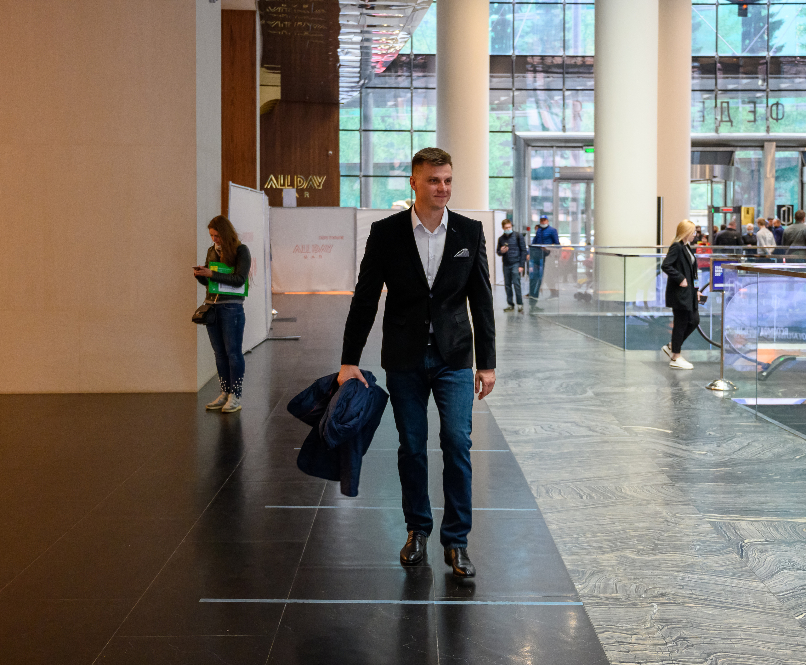 Сергей & Юлия. Семейный и контент фотограф в Москве Alira