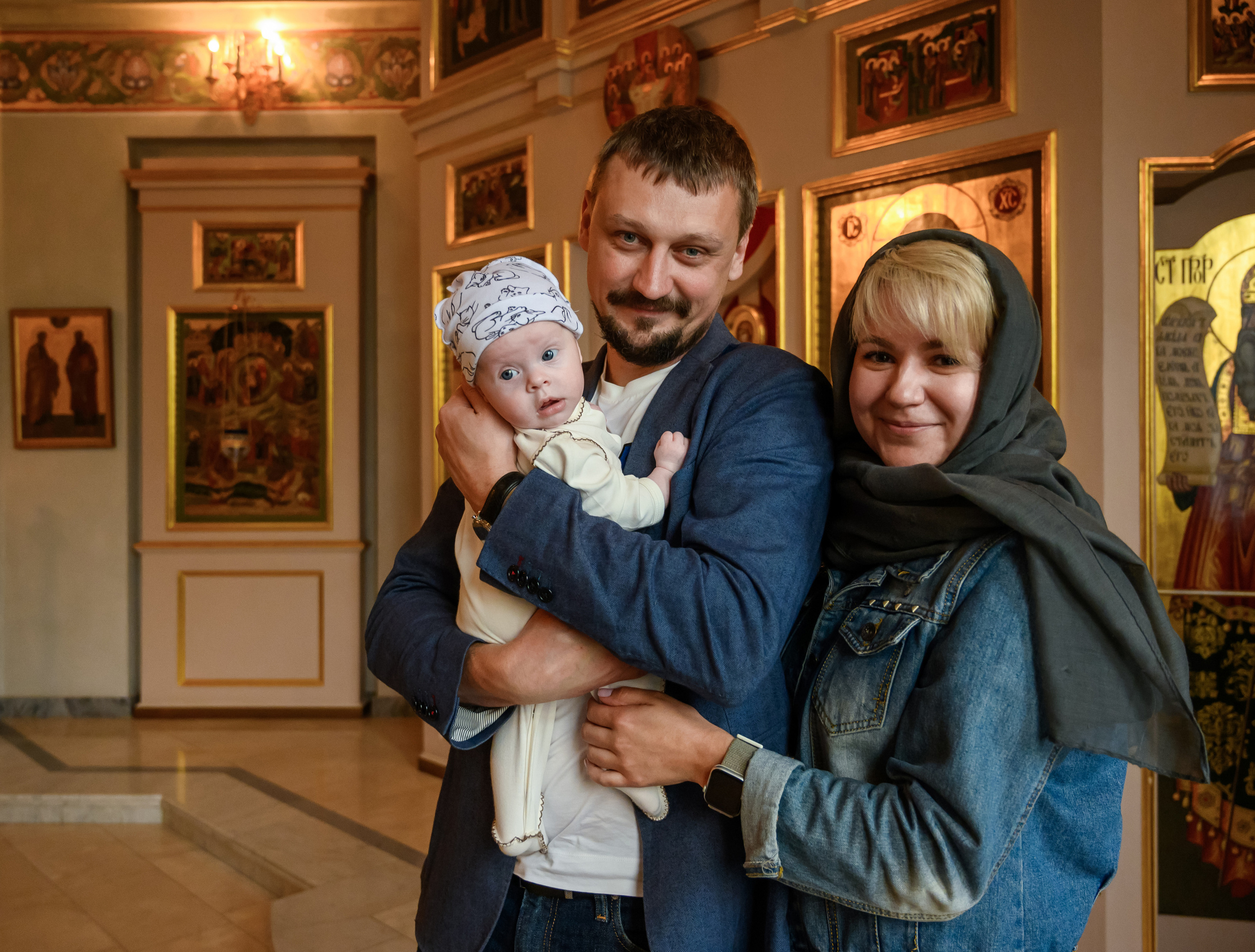 Крещение Варвары. Семейный и контент фотограф в Москве Alira