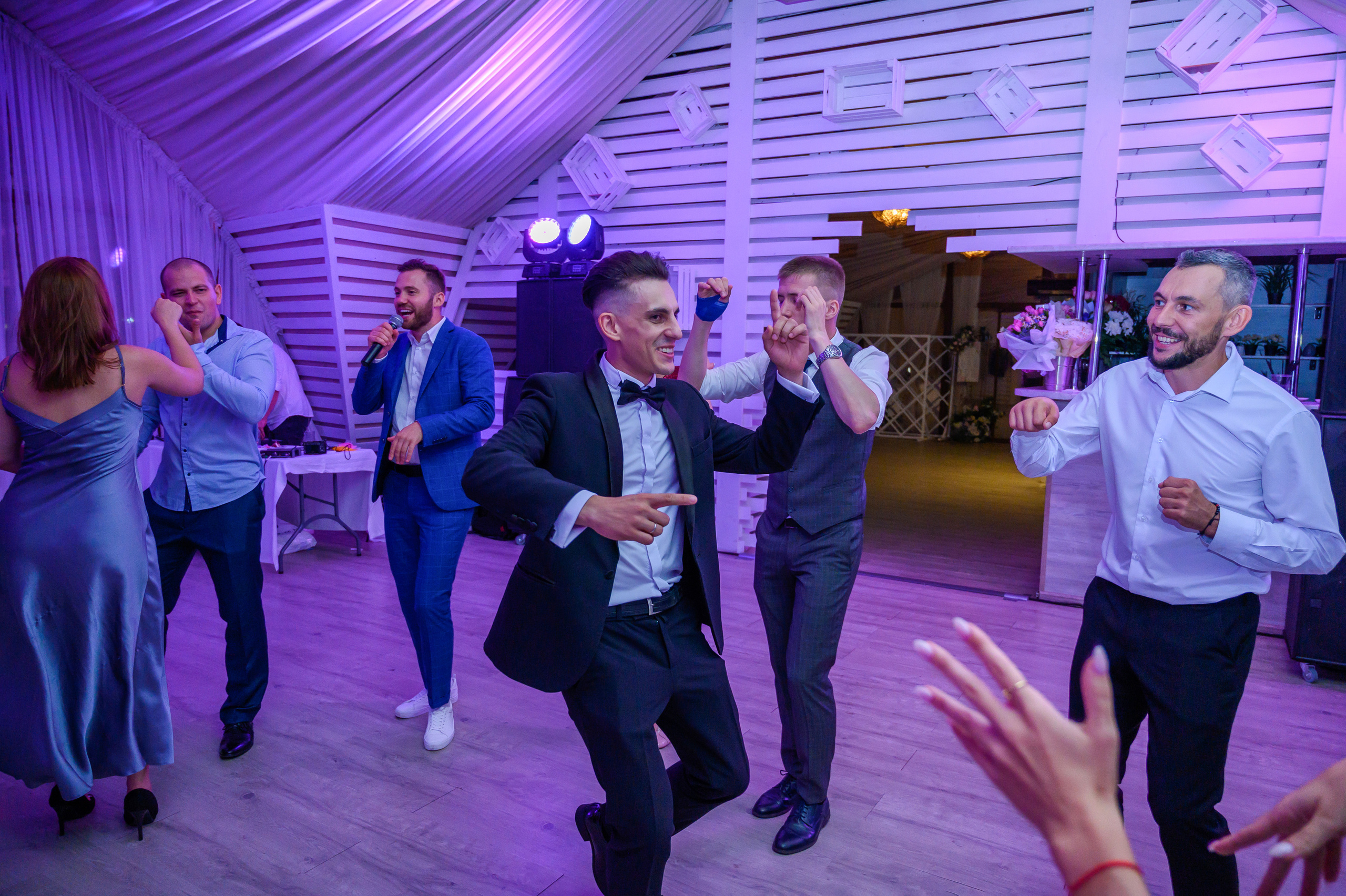 Свадьба на закате, съемка на закате. Семейный и контент фотограф в Москве Alira