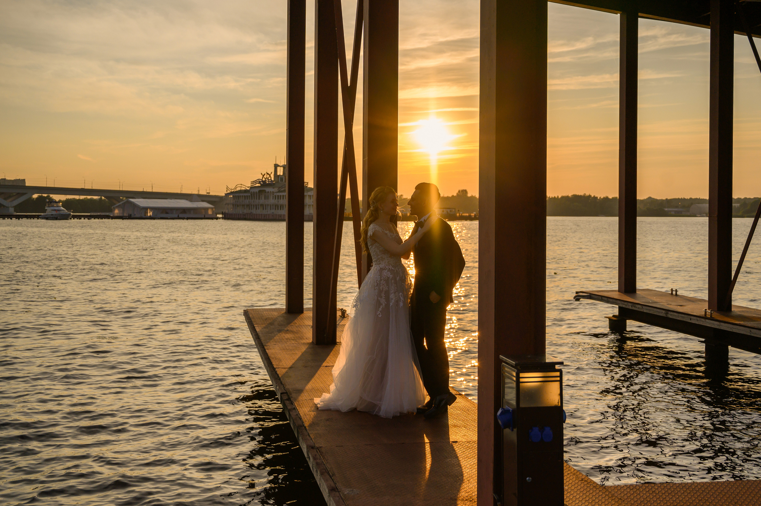 Свадьба на закате, съемка на закате. Семейный и контент фотограф в Москве Alira