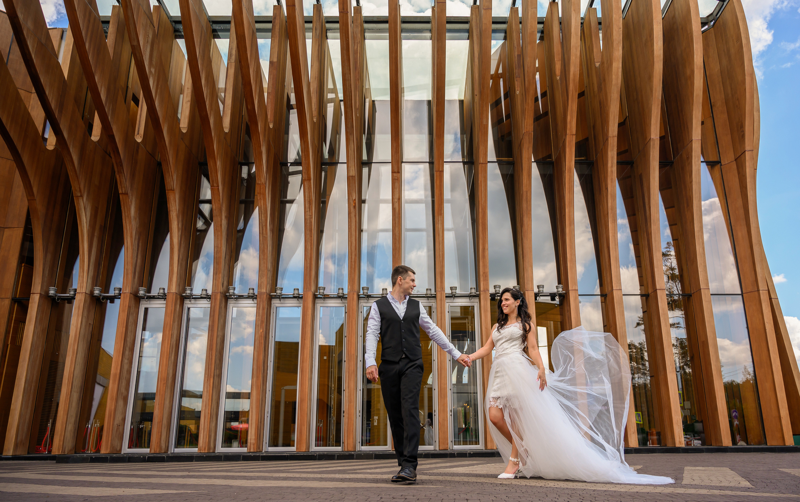 Свадьба, кабриолет В Барвихе. Семейный и контент фотограф в Москве Alira