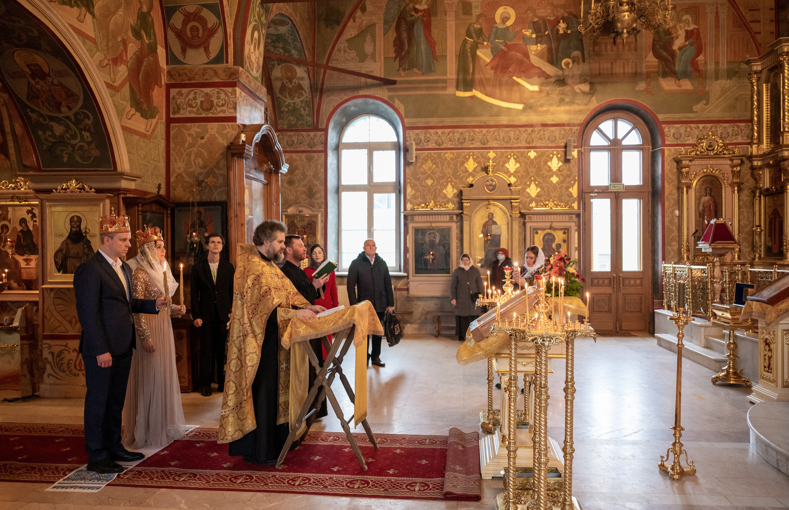 Венчание Александра и Ирины. Семейный и контент фотограф в Москве Alira