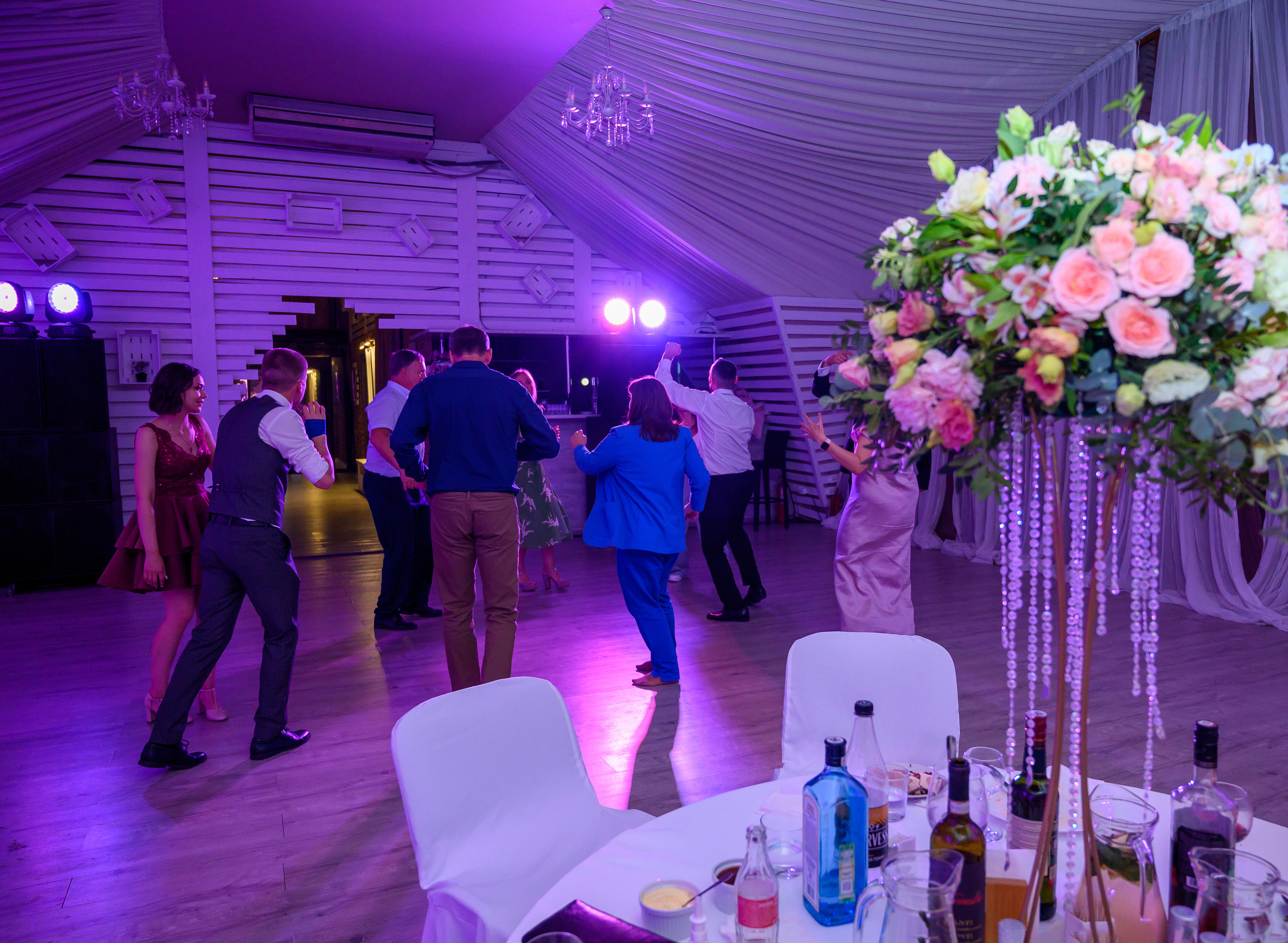 Свадьба на закате, съемка на закате. Семейный и контент фотограф в Москве Alira