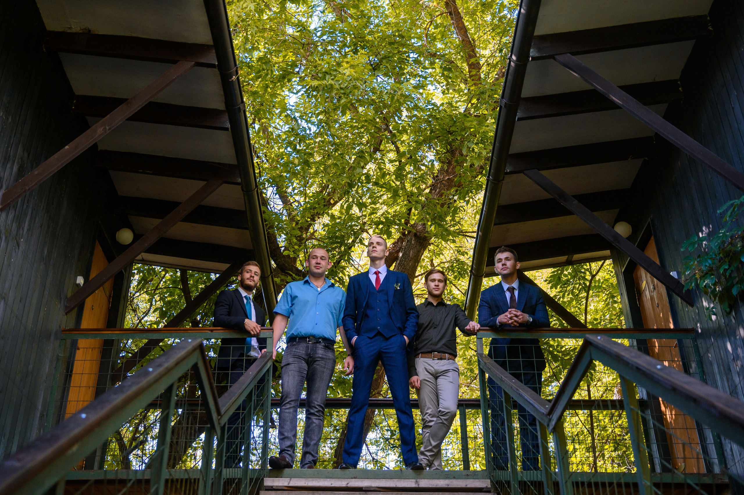 Прогулка в поле, свадьба в поле, прогулка лошади. Семейный и контент фотограф в Москве Alira