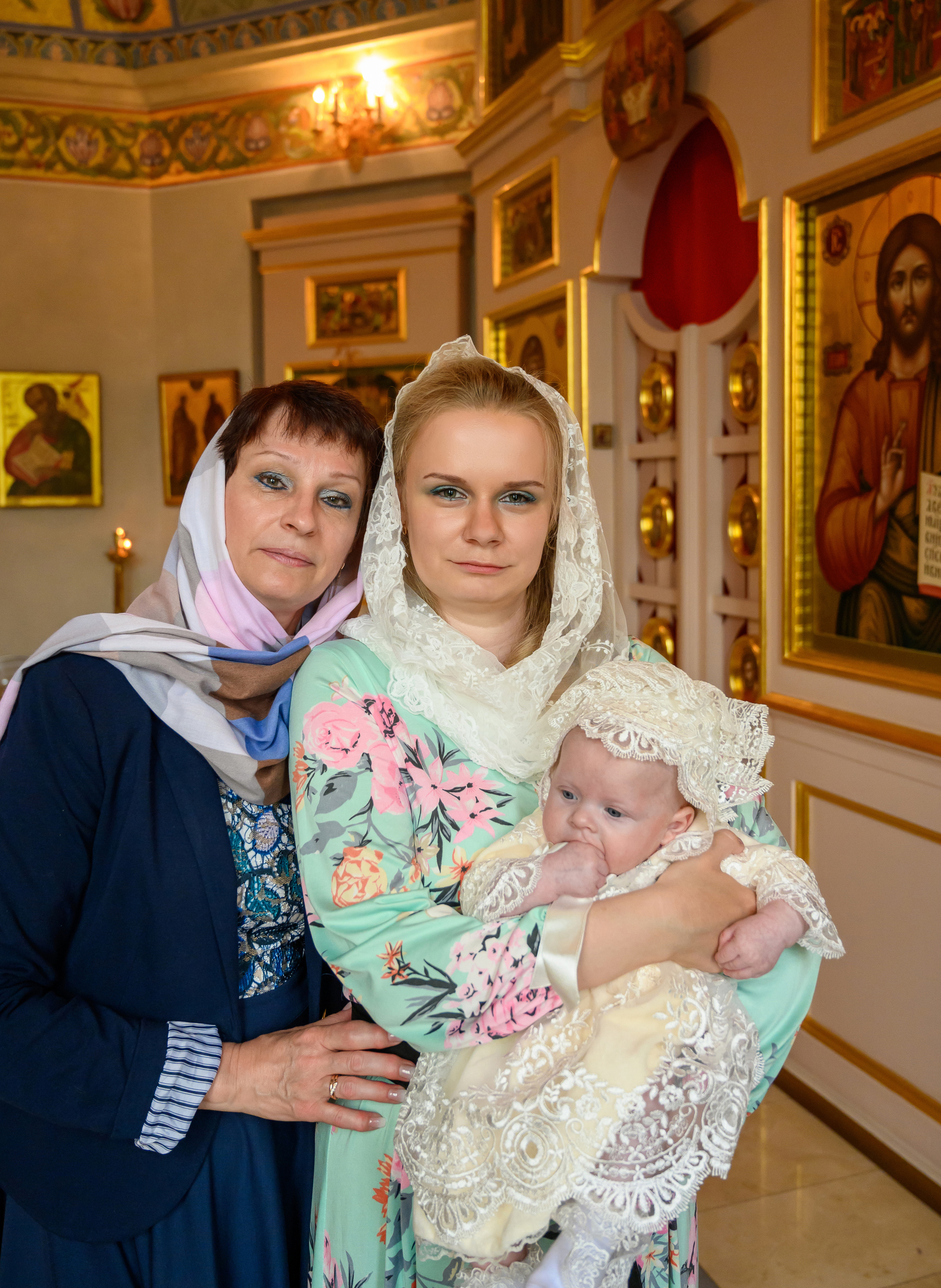 Крещение Варвары. Семейный и контент фотограф в Москве Alira