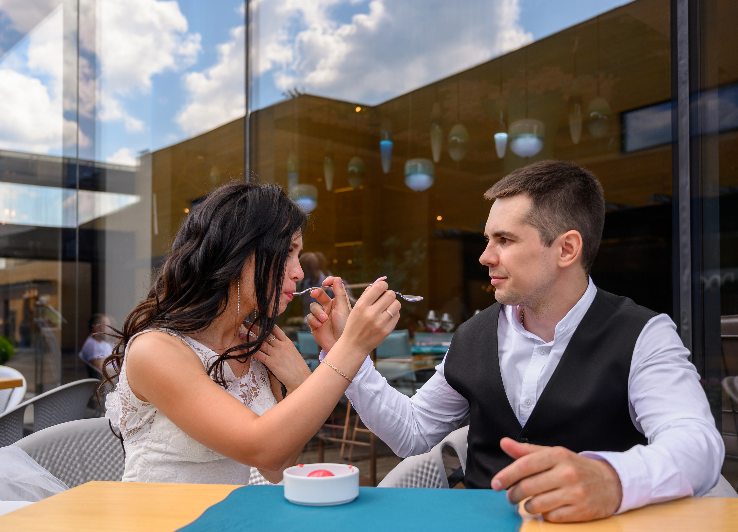 Свадьба, кабриолет В Барвихе. Семейный и контент фотограф в Москве Alira