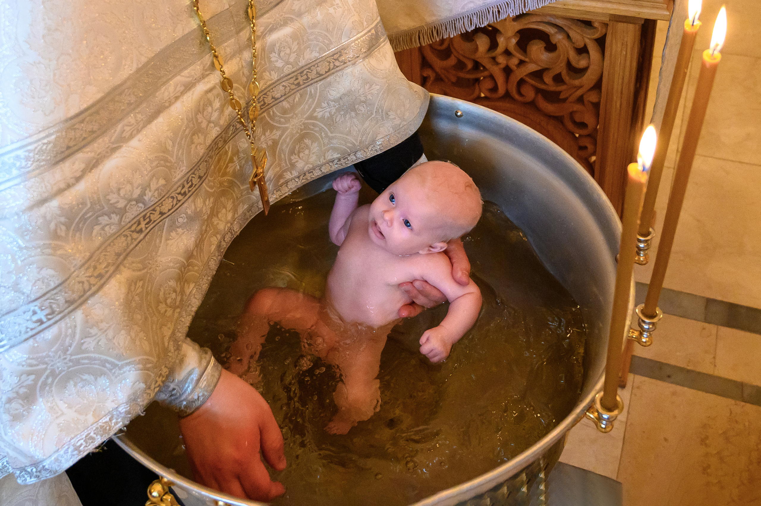 Крещение Варвары. Семейный и контент фотограф в Москве Alira