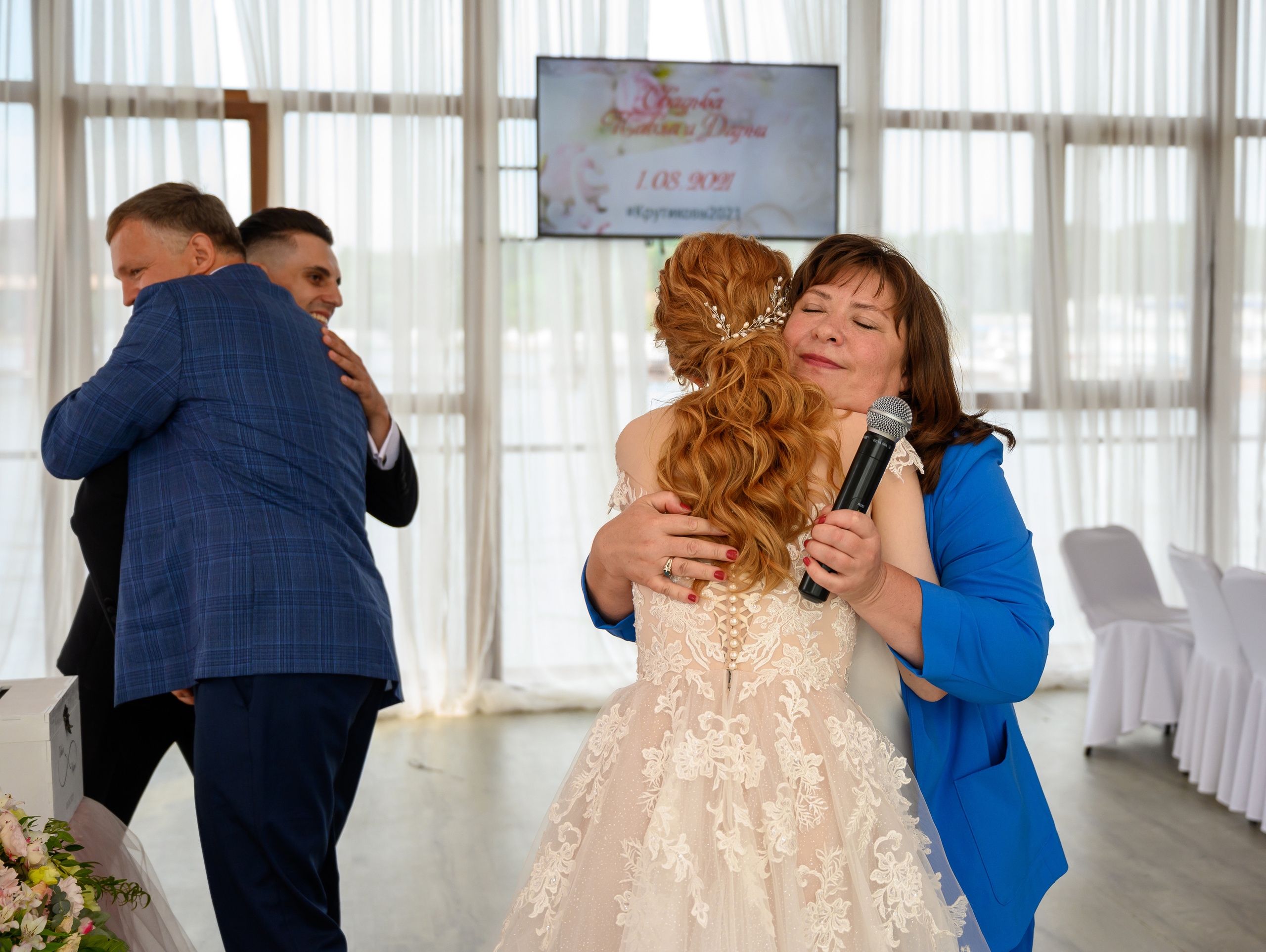 Свадьба на закате, съемка на закате. Семейный и контент фотограф в Москве Alira