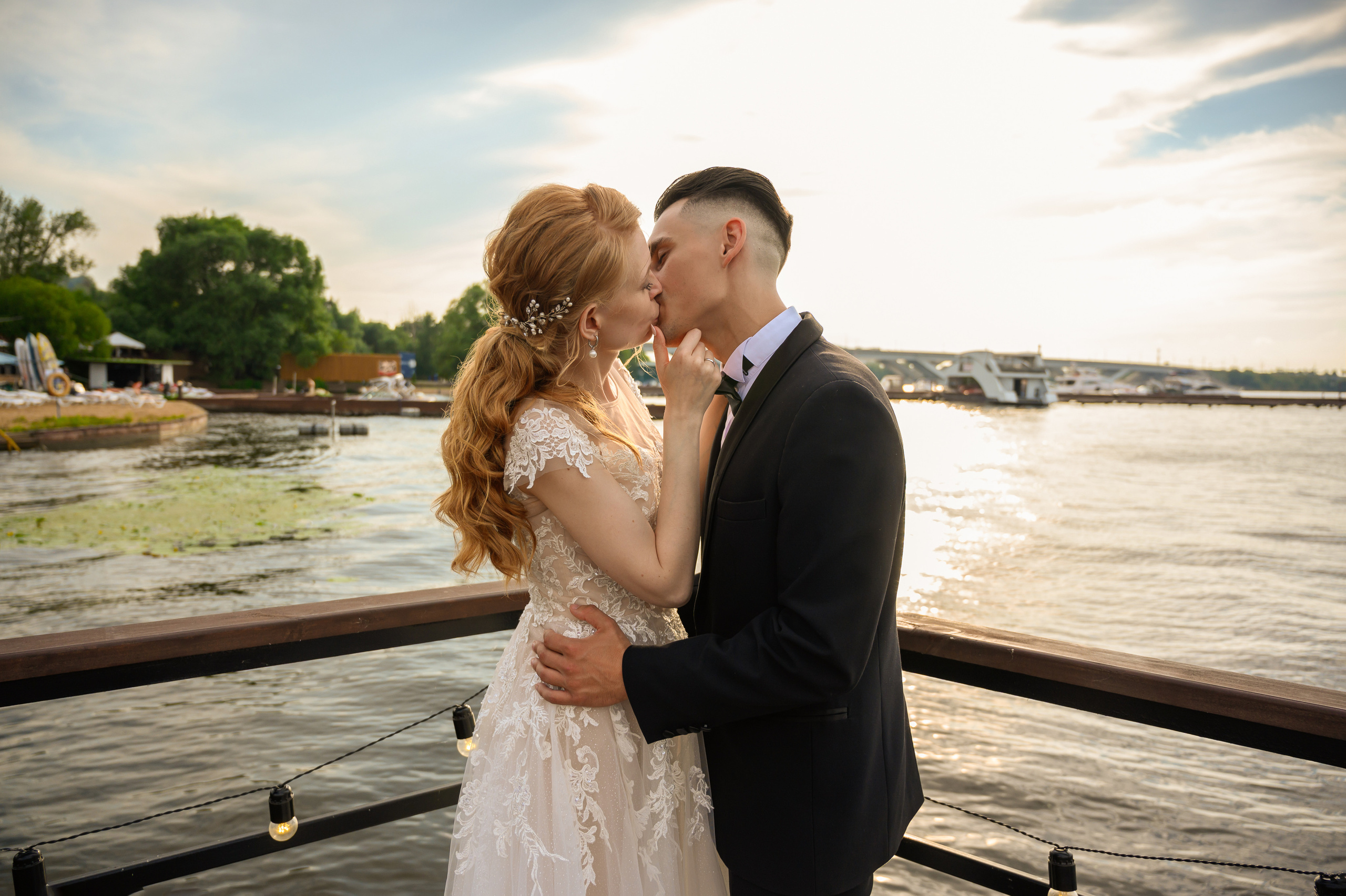 Свадьба на закате, съемка на закате. Семейный и контент фотограф в Москве Alira