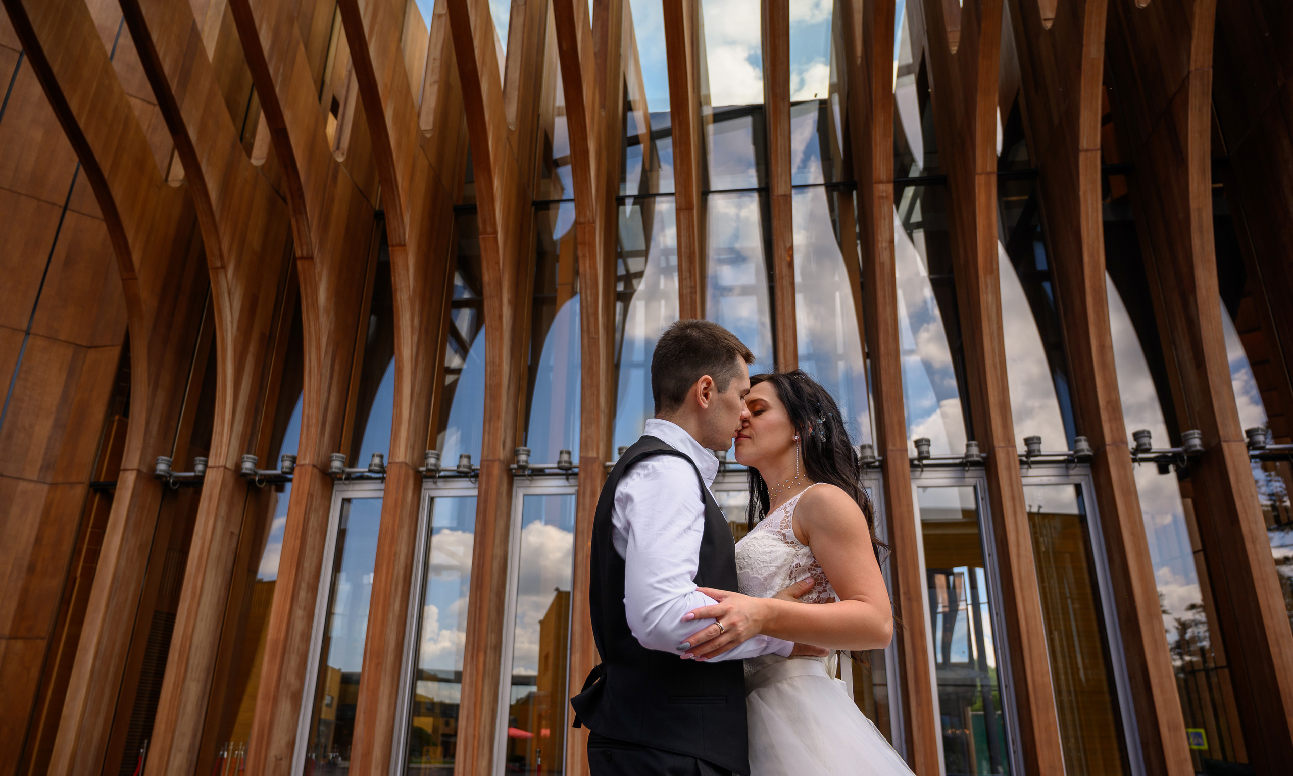 Свадьба, кабриолет В Барвихе. Семейный и контент фотограф в Москве Alira