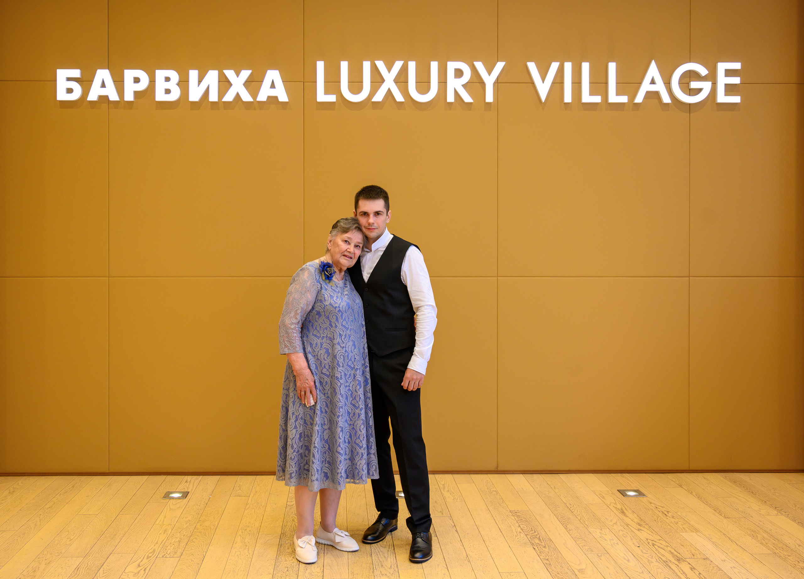 Свадьба, кабриолет В Барвихе. Семейный и контент фотограф в Москве Alira