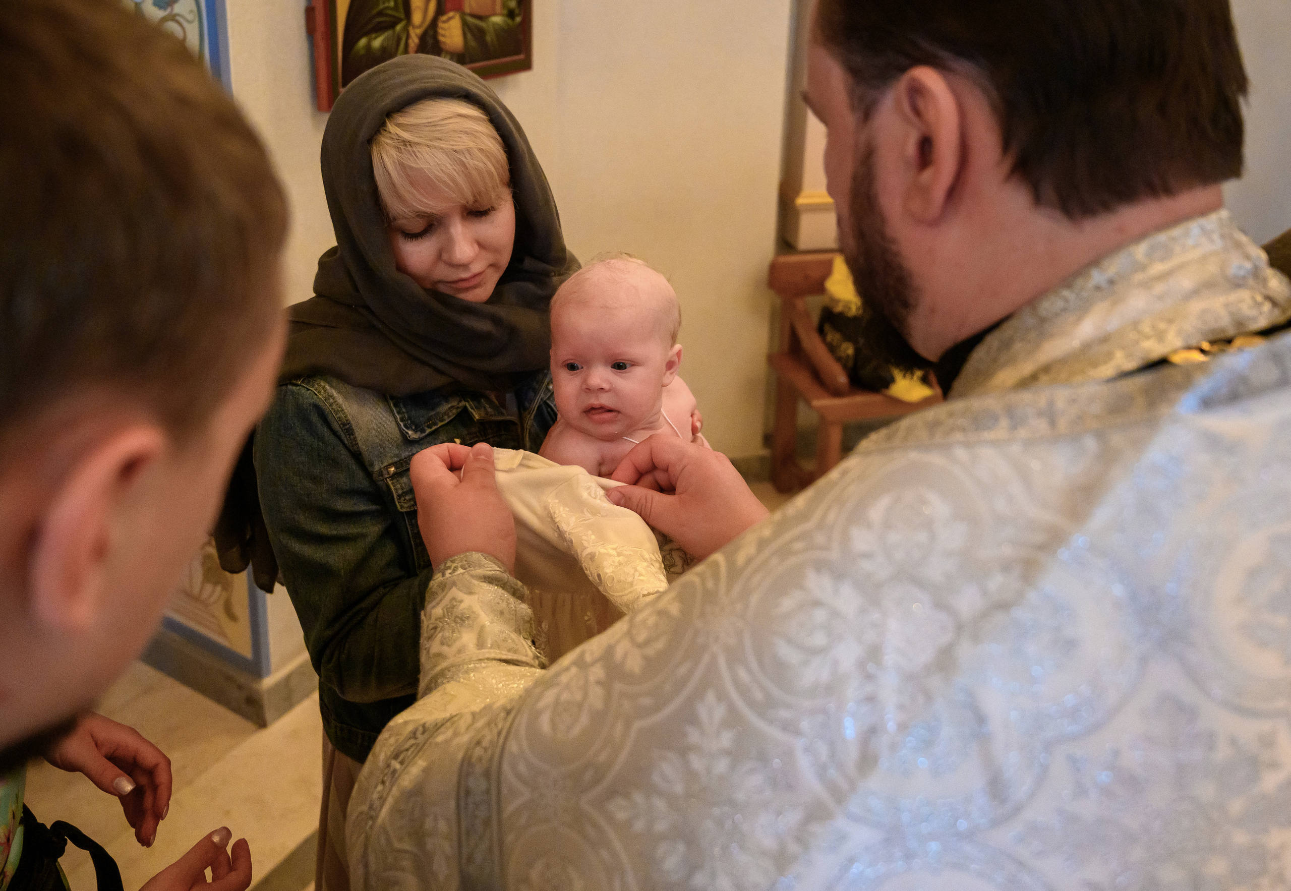 Крещение Варвары. Семейный и контент фотограф в Москве Alira