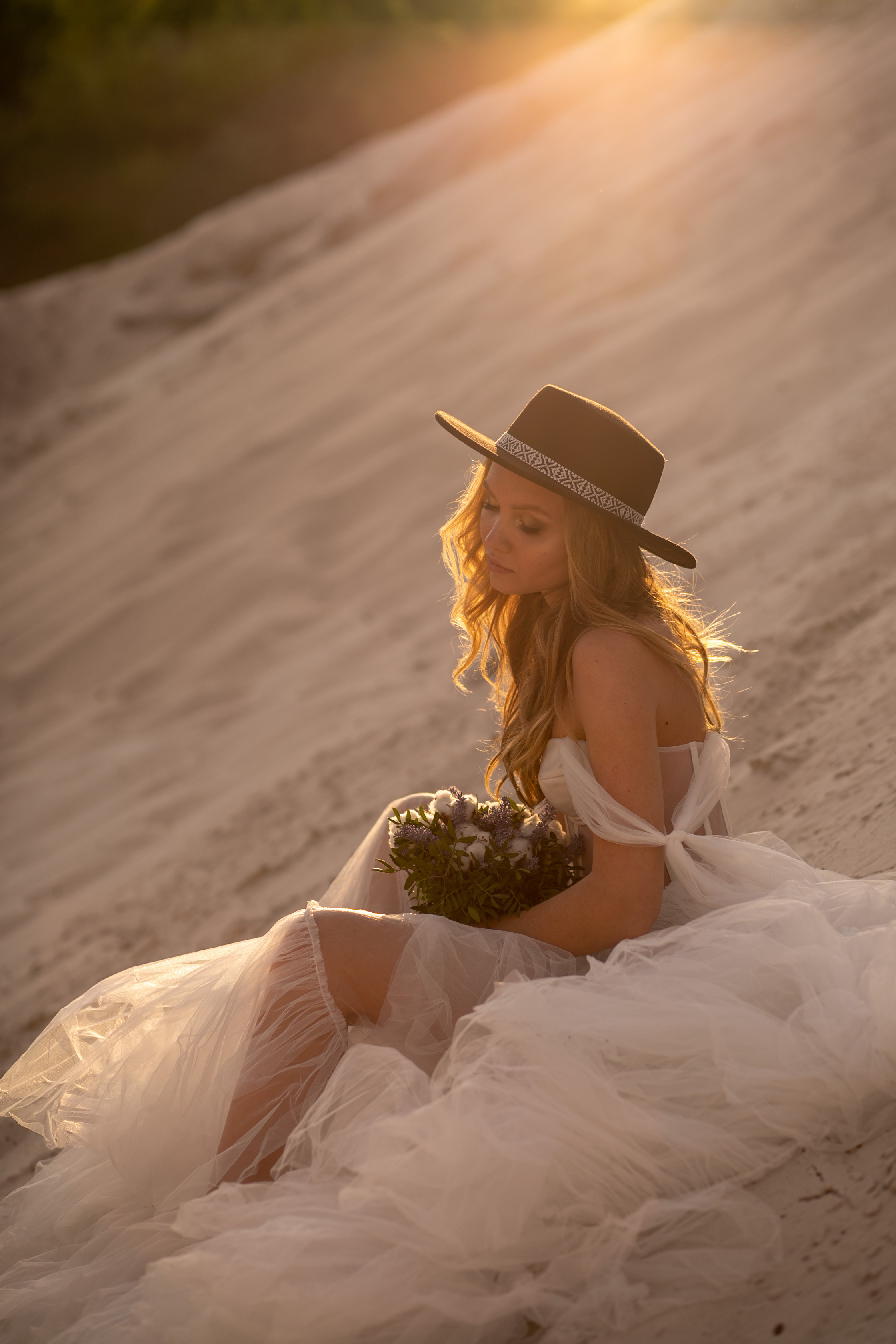 Свадьба в песках. Семейный и контент фотограф в Москве Alira