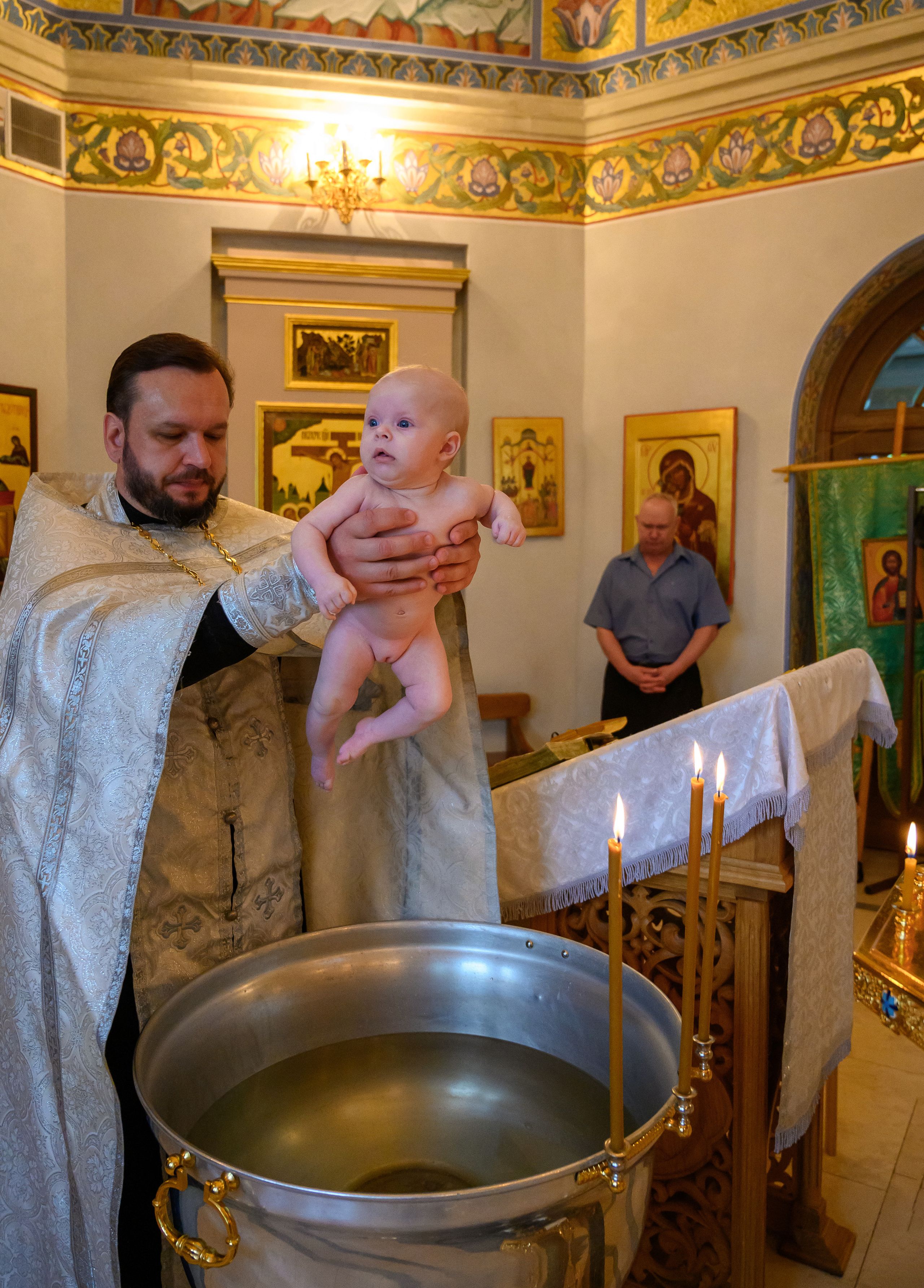 Крещение Варвары. Семейный и контент фотограф в Москве Alira