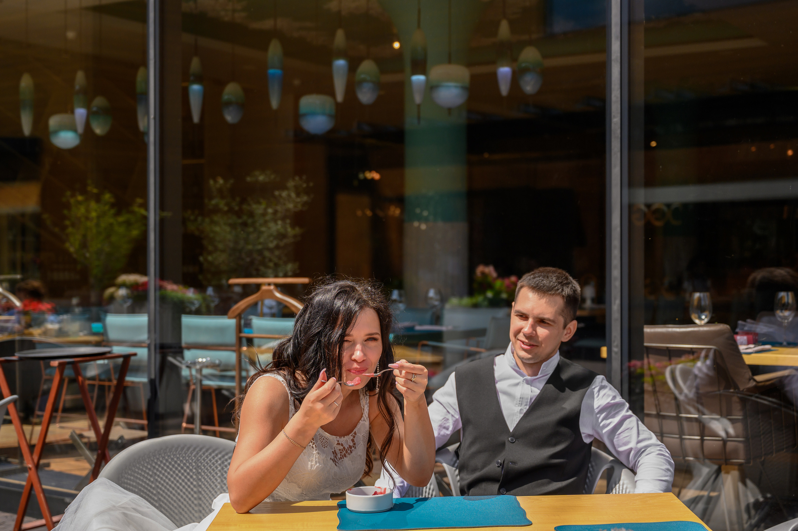 Свадьба, кабриолет В Барвихе. Семейный и контент фотограф в Москве Alira