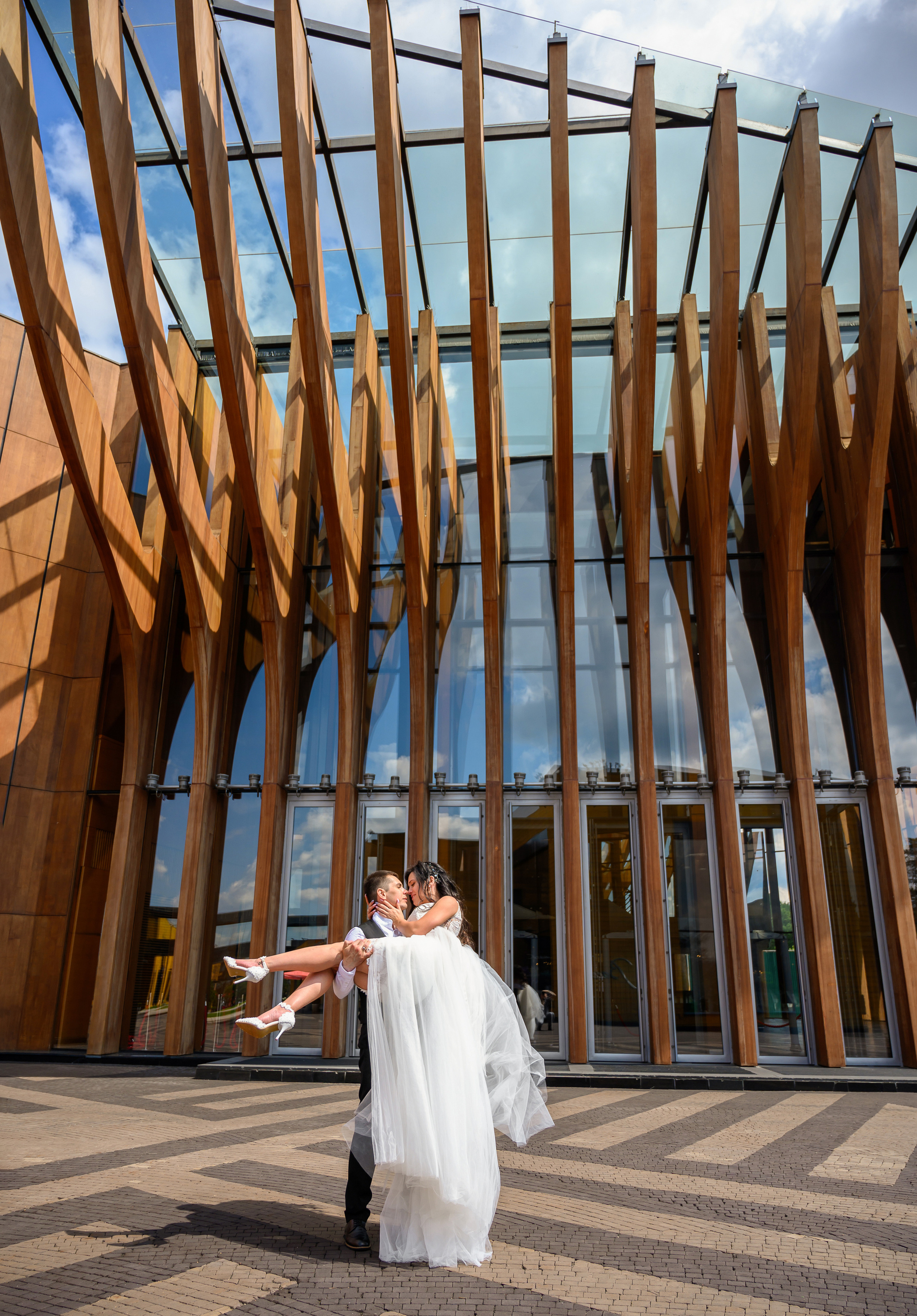 Свадьба, кабриолет В Барвихе. Семейный и контент фотограф в Москве Alira