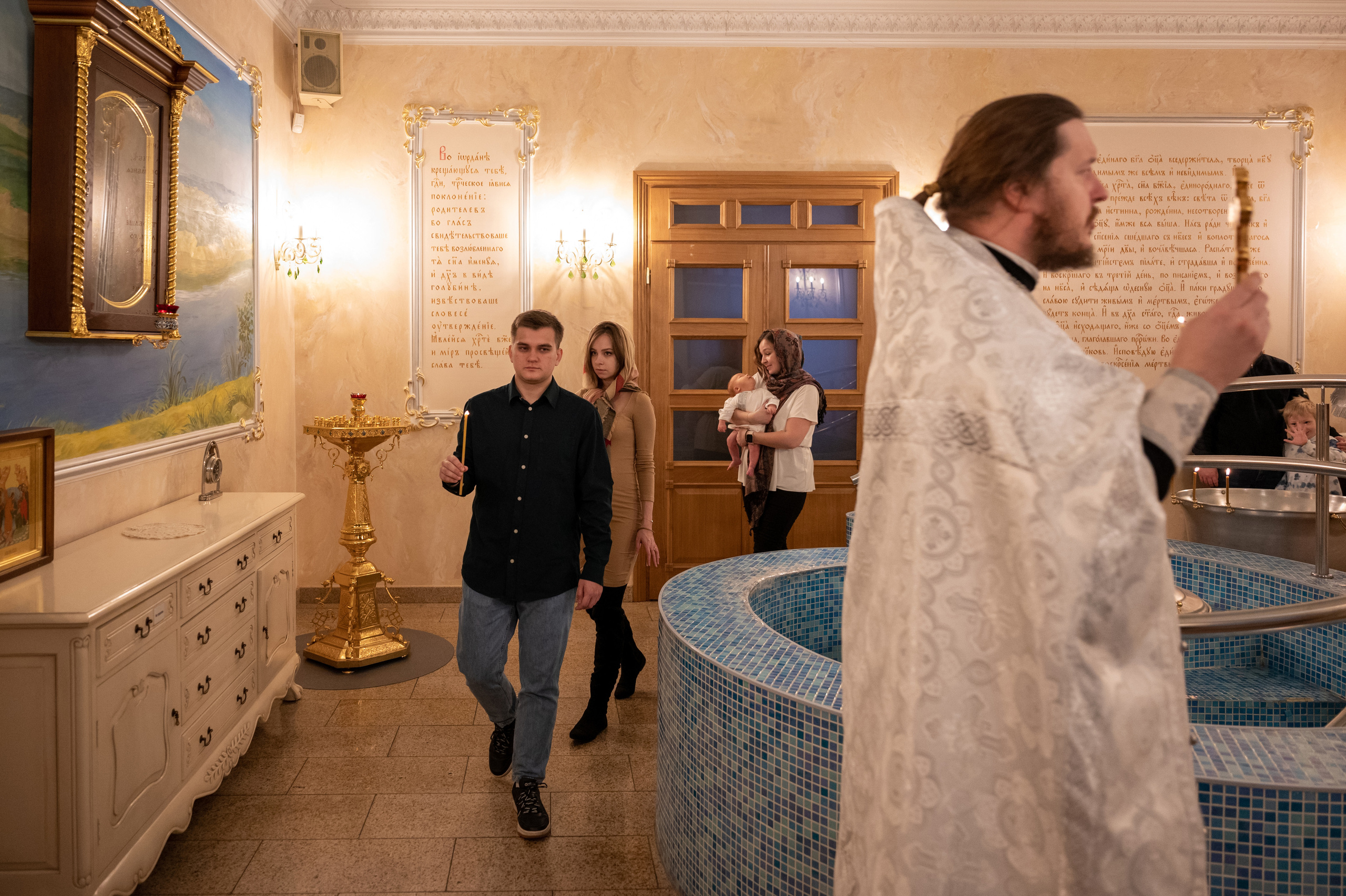 Крещение Андрея. Семейный и контент фотограф в Москве Alira