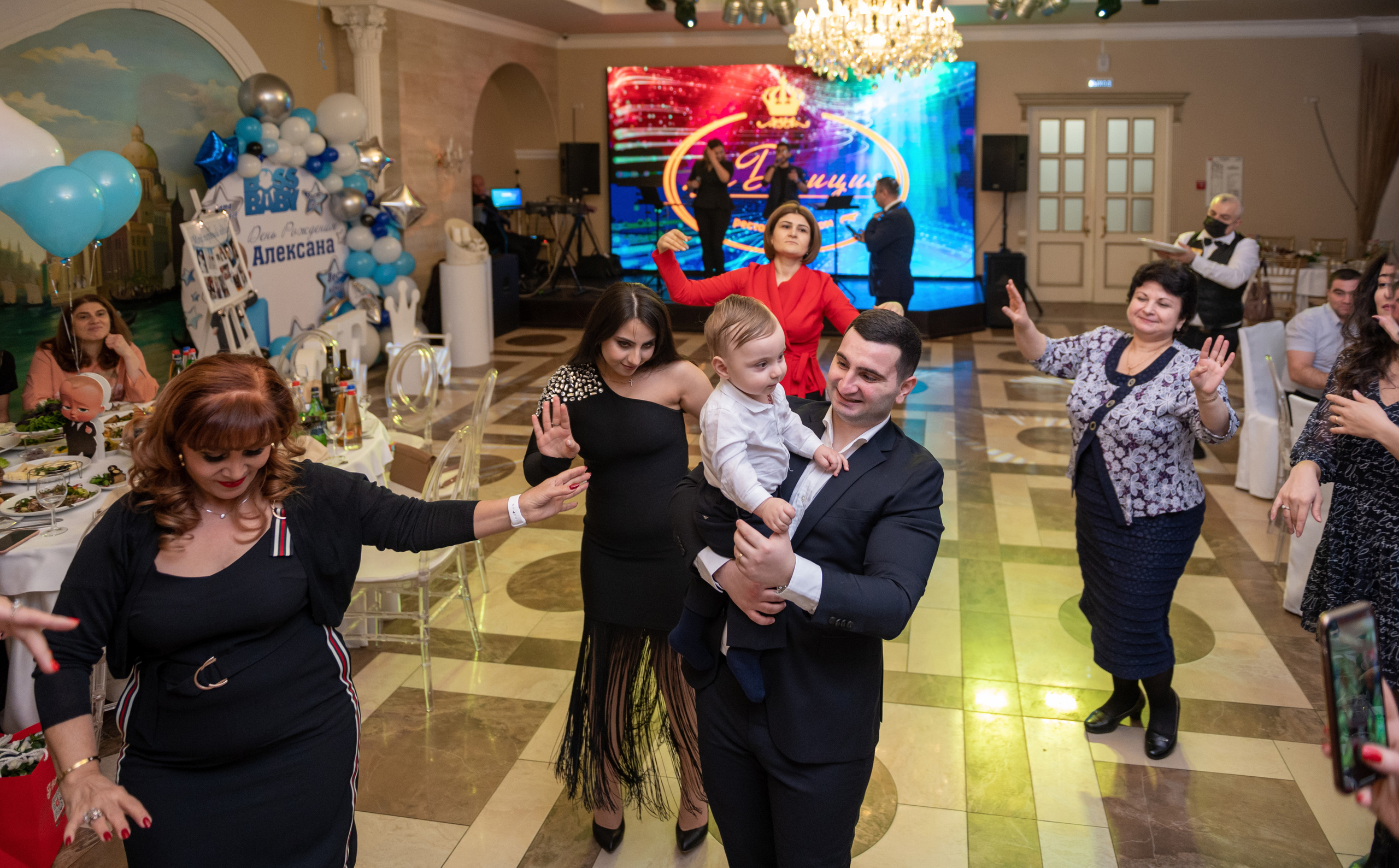 ДР Алексана 1 годик. Семейный и контент фотограф в Москве Alira