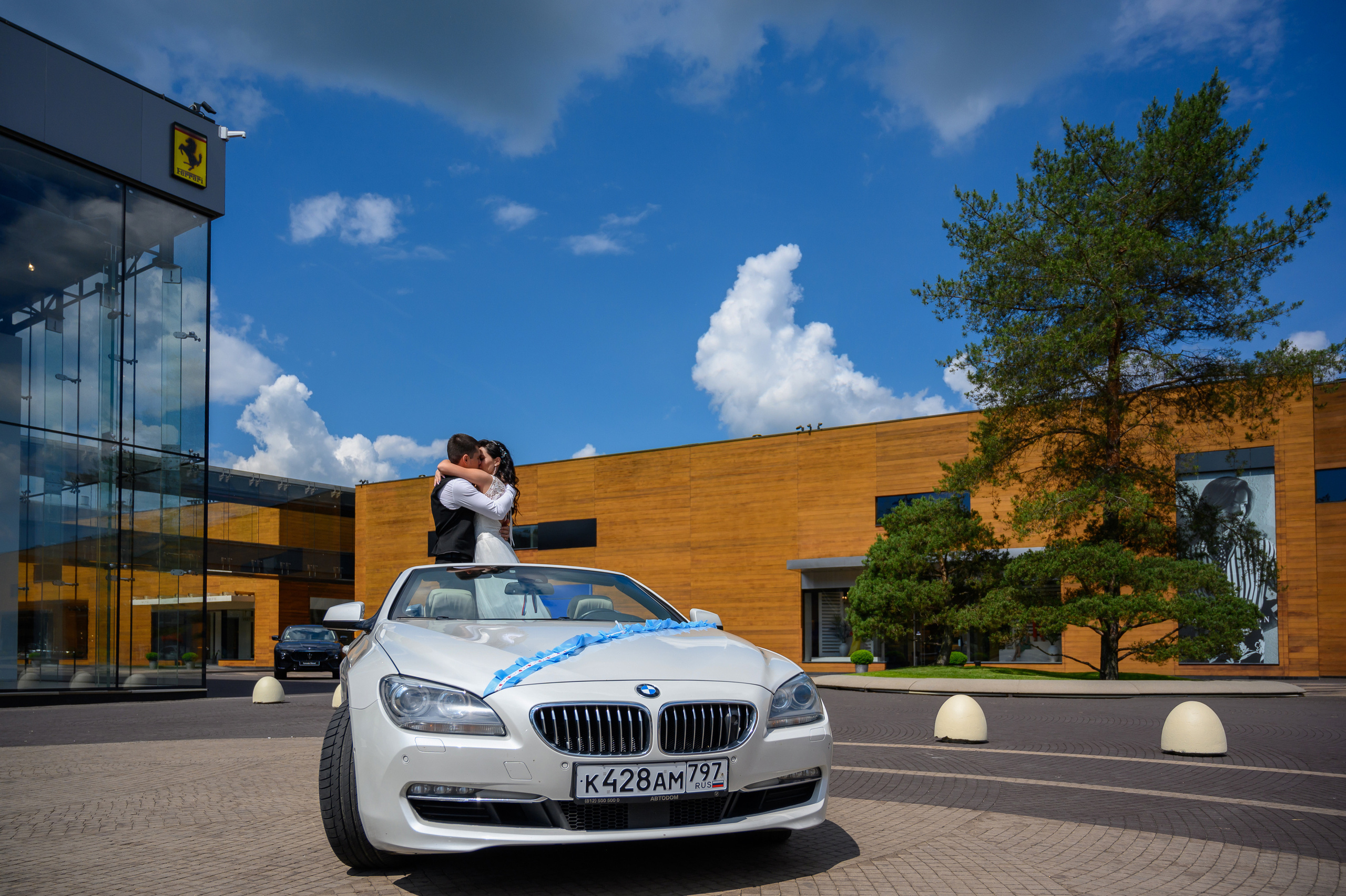 Свадьба, кабриолет В Барвихе. Семейный и контент фотограф в Москве Alira