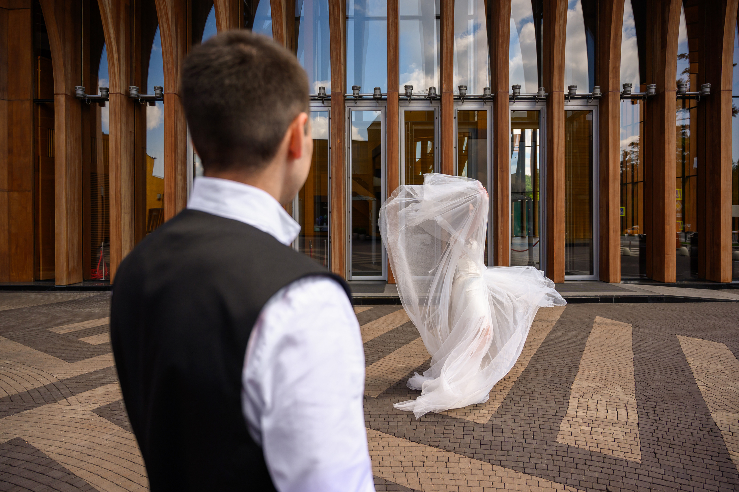Свадьба, кабриолет В Барвихе. Семейный и контент фотограф в Москве Alira
