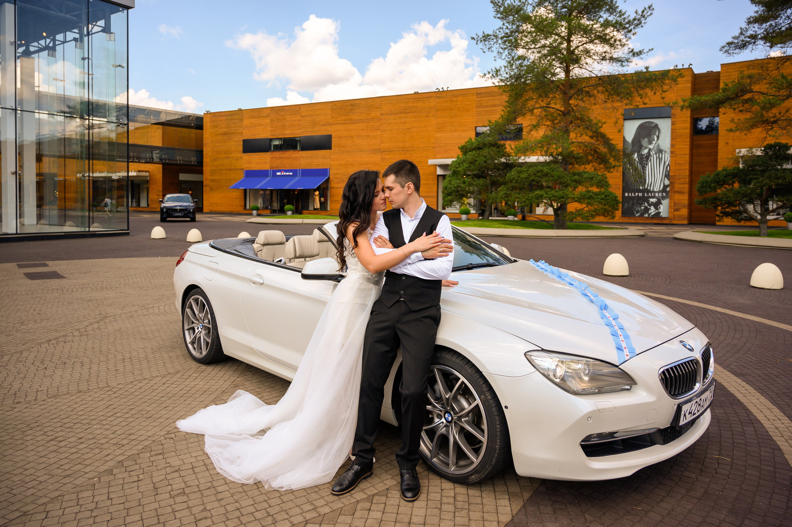 Свадьба, кабриолет В Барвихе. Семейный и контент фотограф в Москве Alira