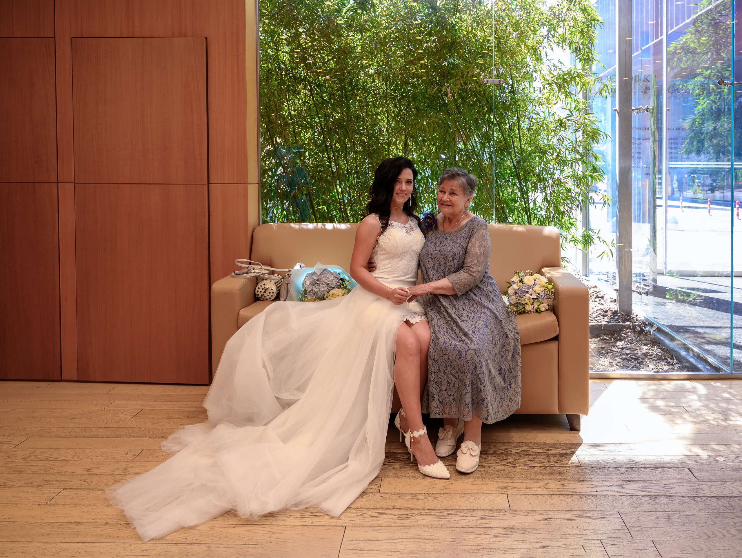 Свадьба, кабриолет В Барвихе. Семейный и контент фотограф в Москве Alira