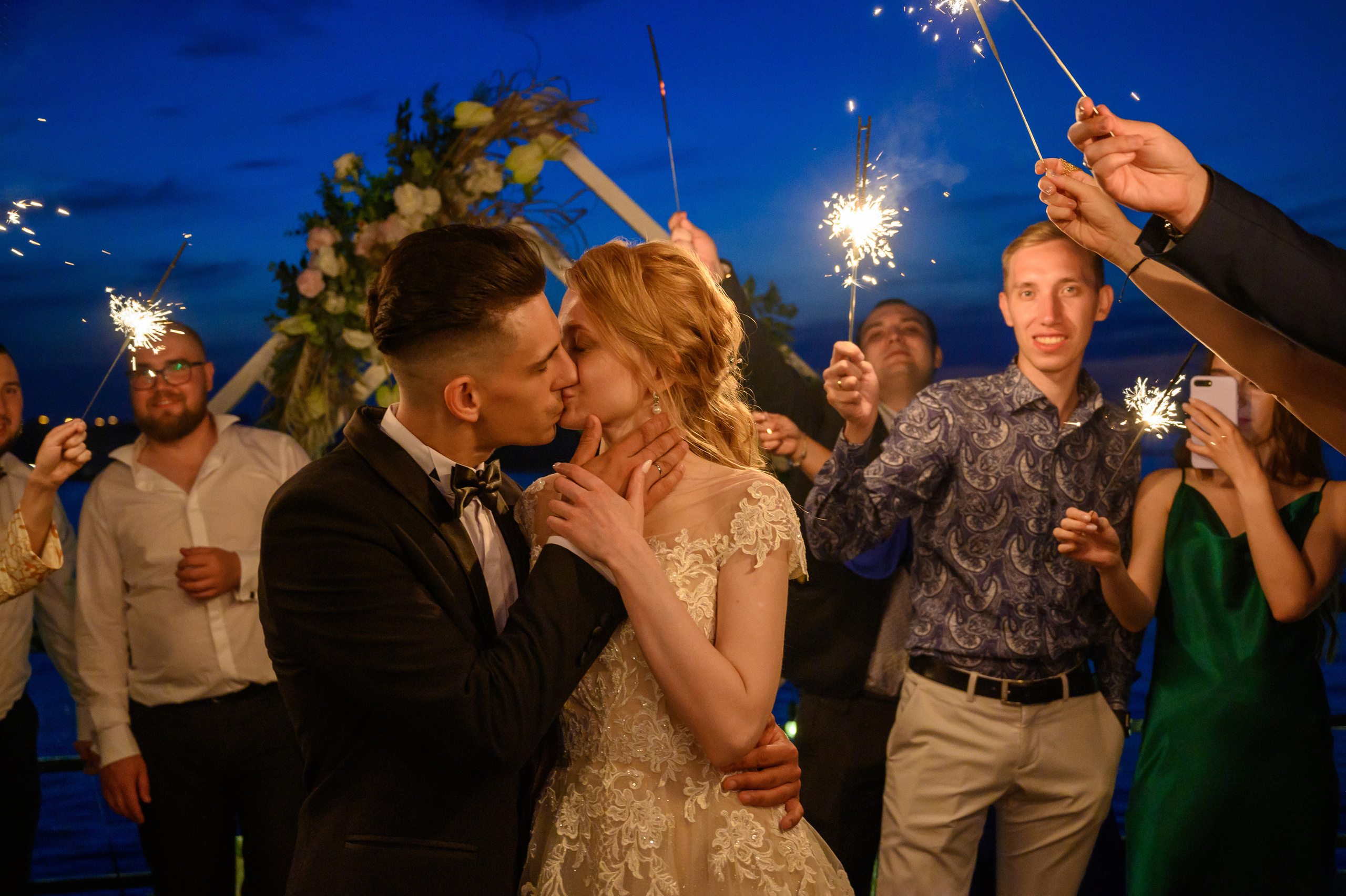 Свадьба на закате, съемка на закате. Семейный и контент фотограф в Москве Alira