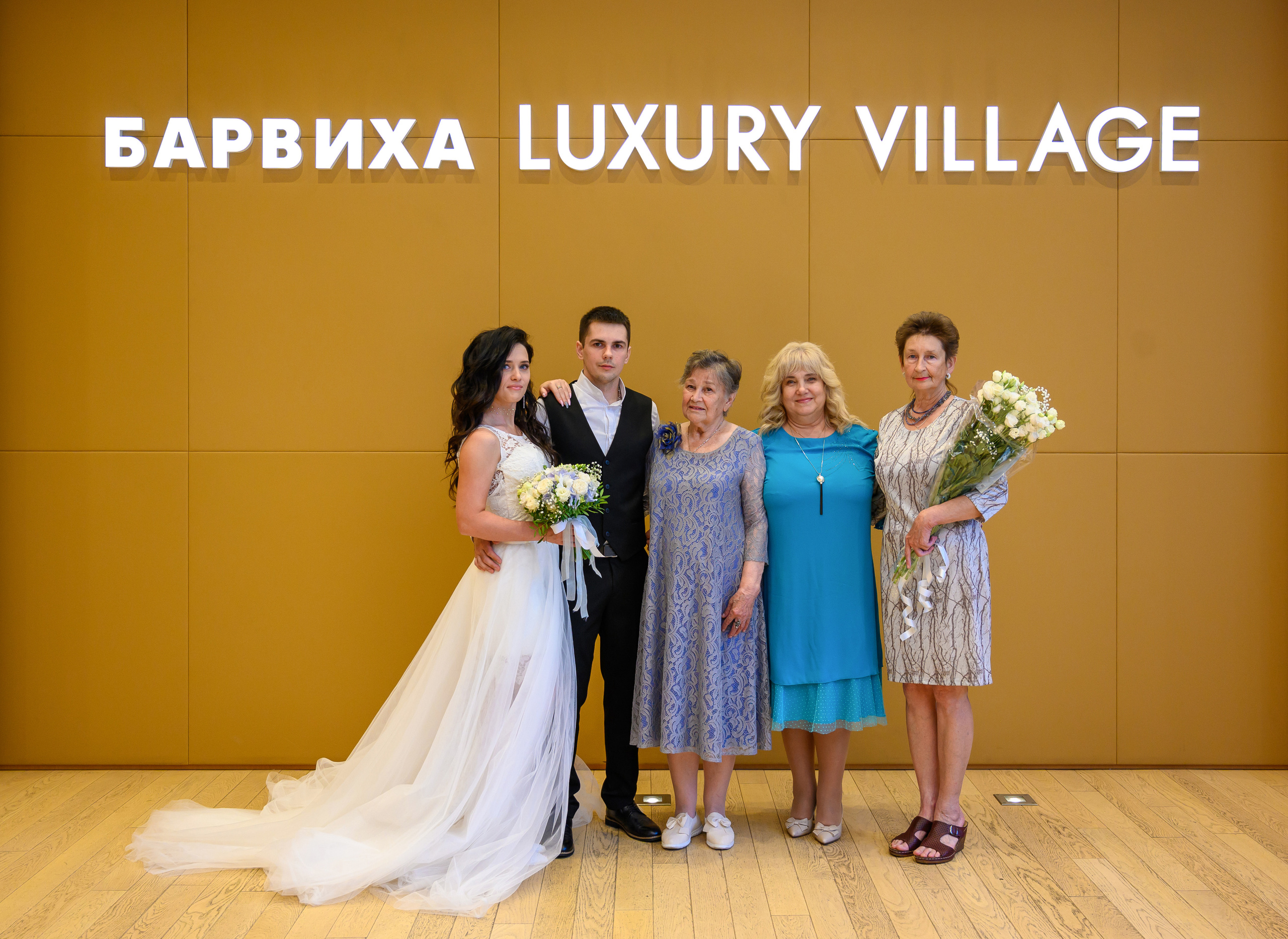 Свадьба, кабриолет В Барвихе. Семейный и контент фотограф в Москве Alira