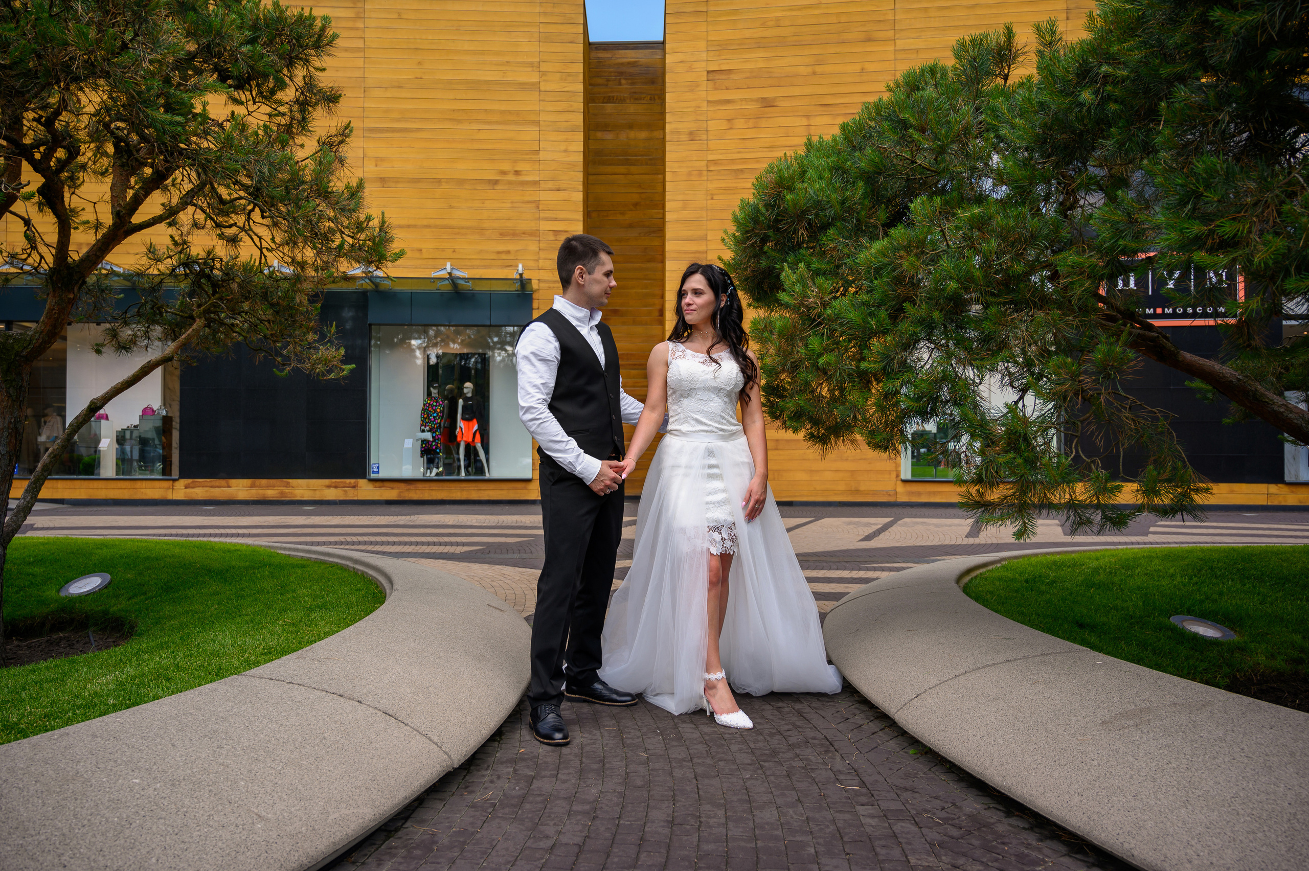 Свадьба, кабриолет В Барвихе. Семейный и контент фотограф в Москве Alira