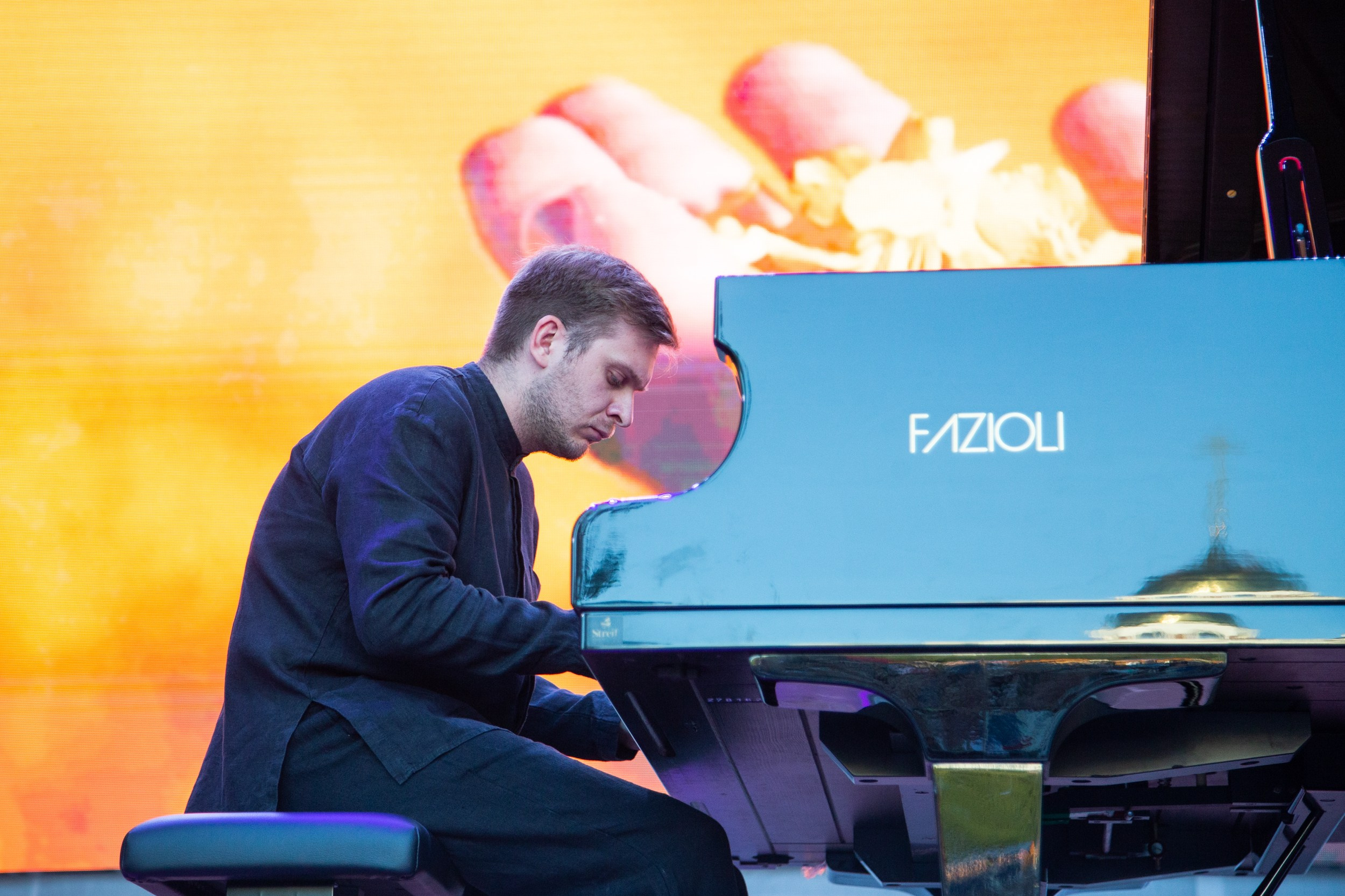 Венский фестиваль. Главная