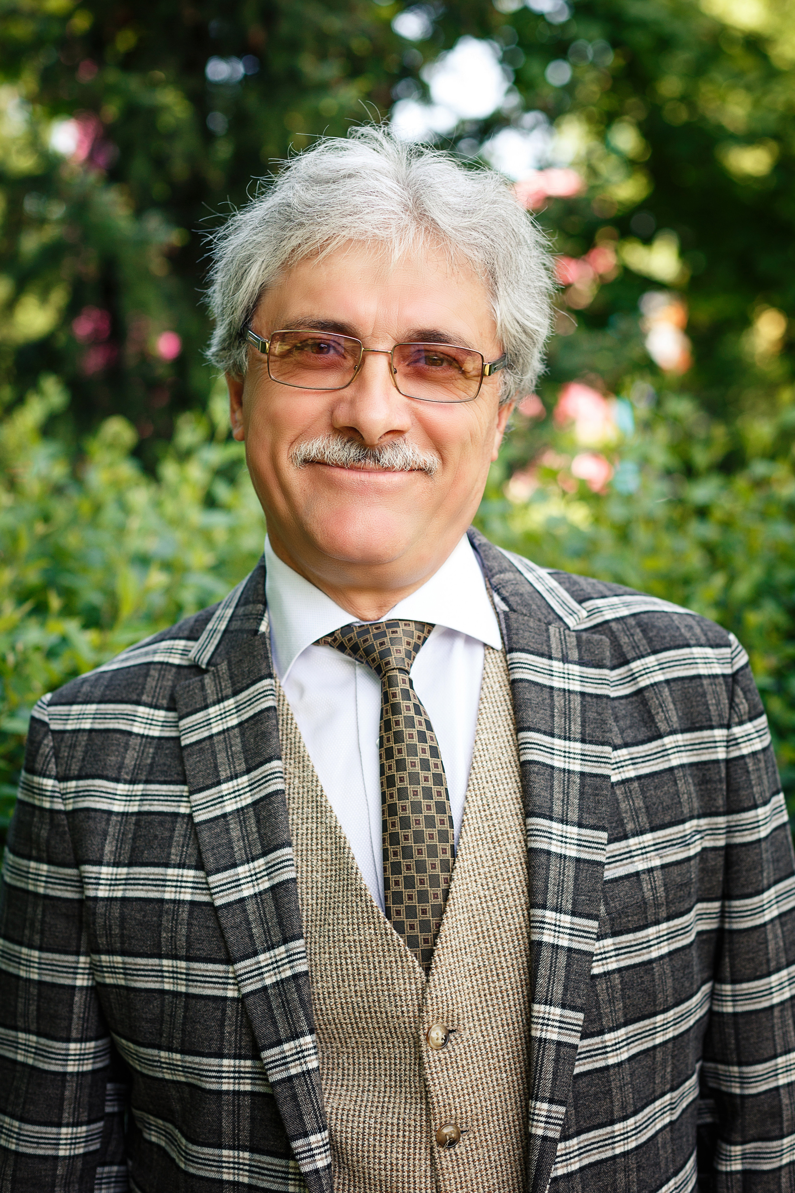 Петр профессиональный певец. Деловая и Бизнес съемка в  Москве Инесса Грушко