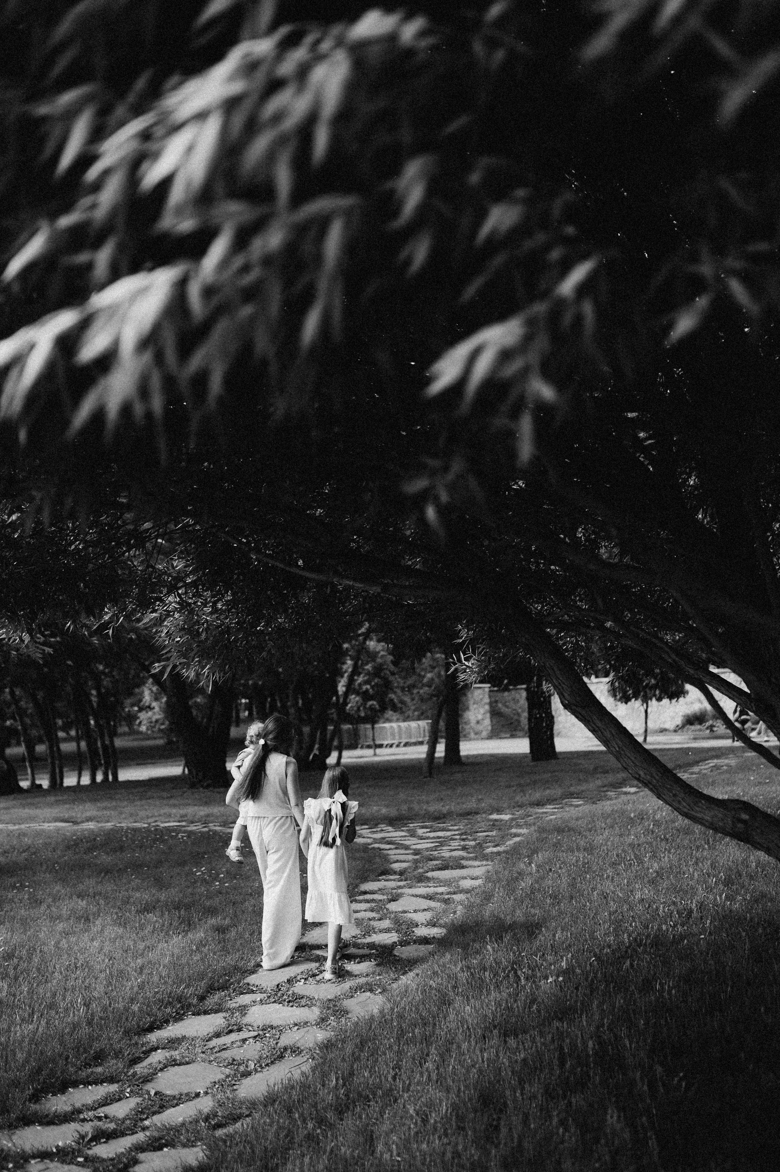 ЛЕРА, СОНЯ и САША В ЛЕТНИЙ ДЕНЬ. Семейный фотограф в Новосибирске Женя Индрикова